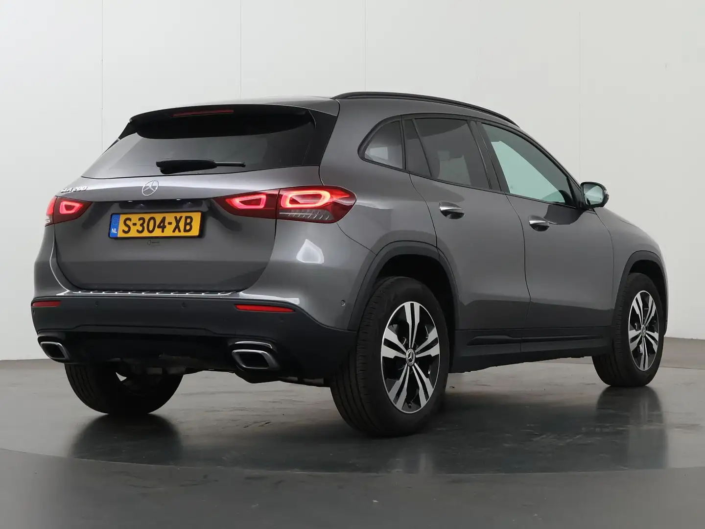 Mercedes-Benz GLA 200 Luxury Line | Night | 360 graden camera | Keyless Gris - 2