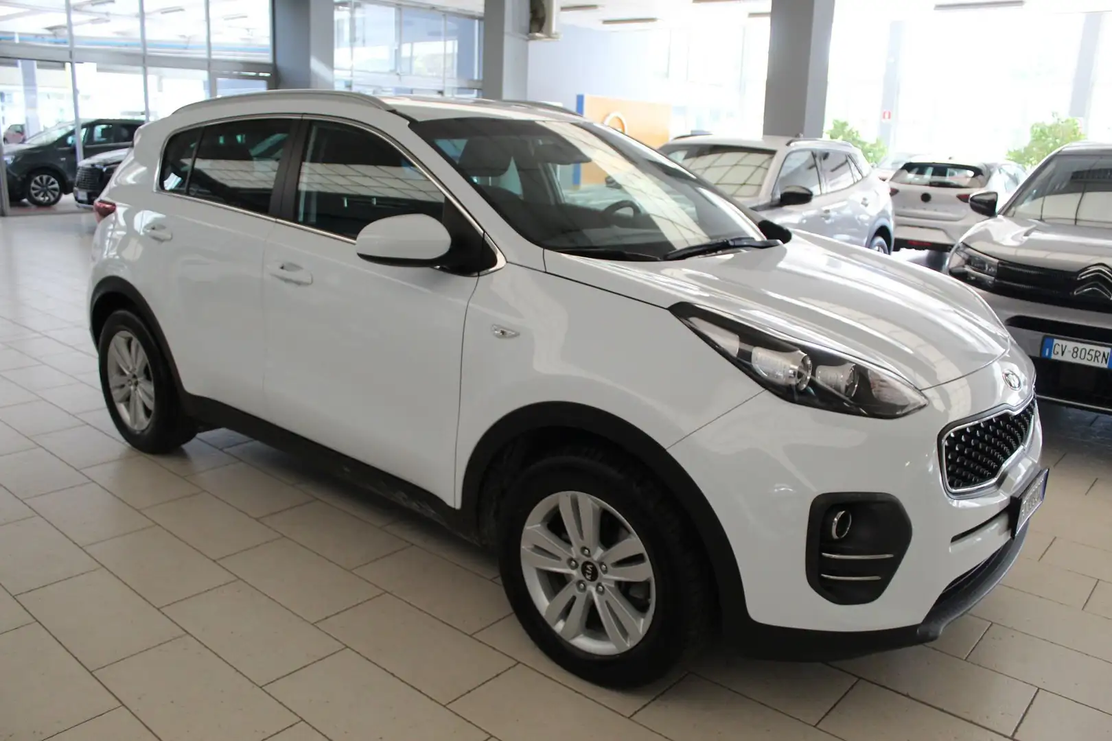 Kia Sportage Sportage 1.7 CRDI 2WD Business Class Weiß - 2