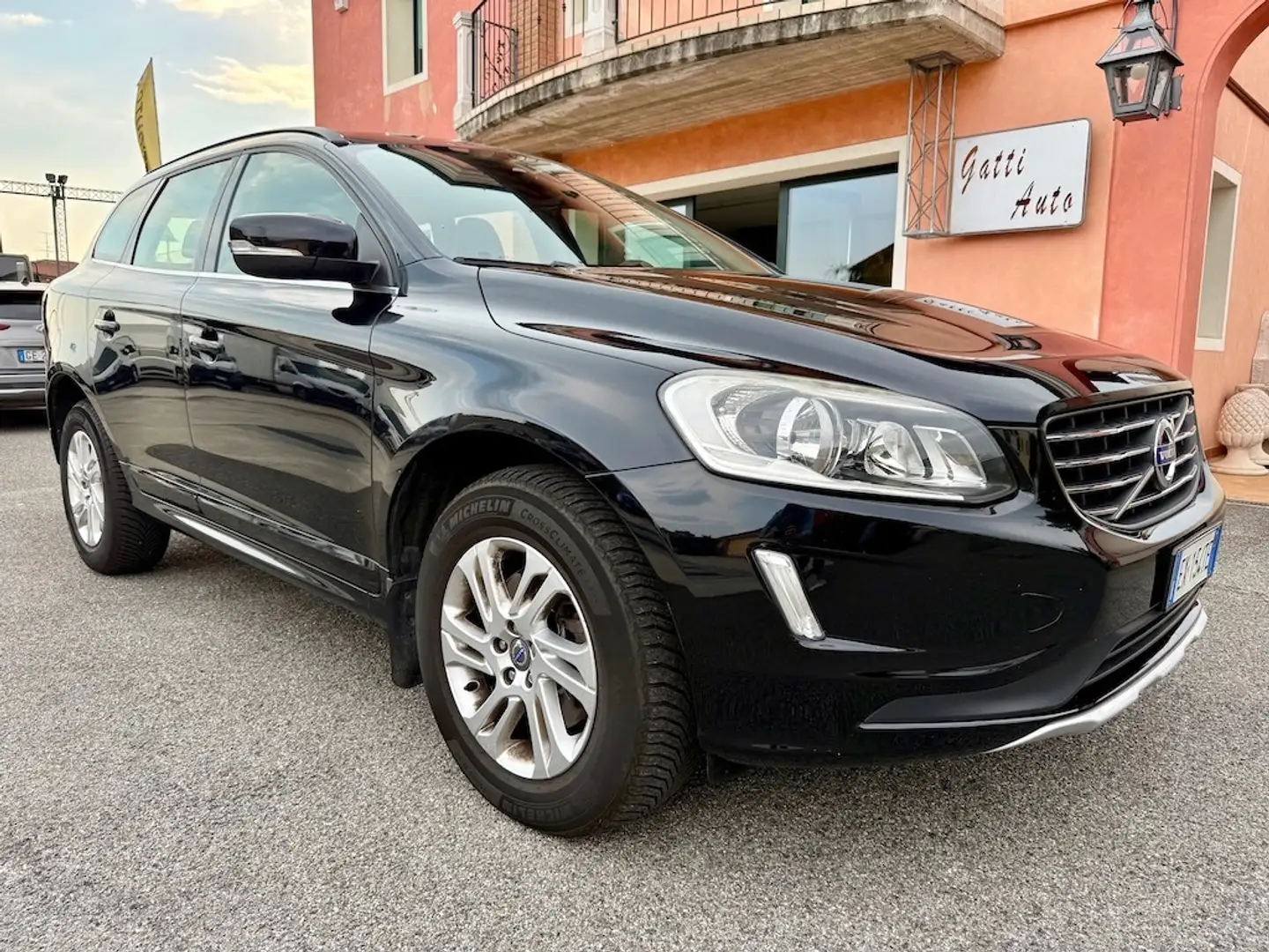 Volvo XC60 XC60 D4 AWD Geartronic Momentum Nero - 1