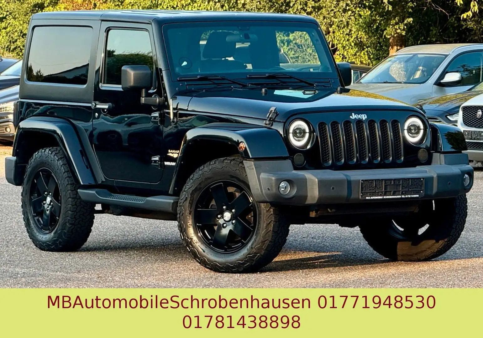 Jeep Wrangler Unlimited Sahara Schwarz - 1