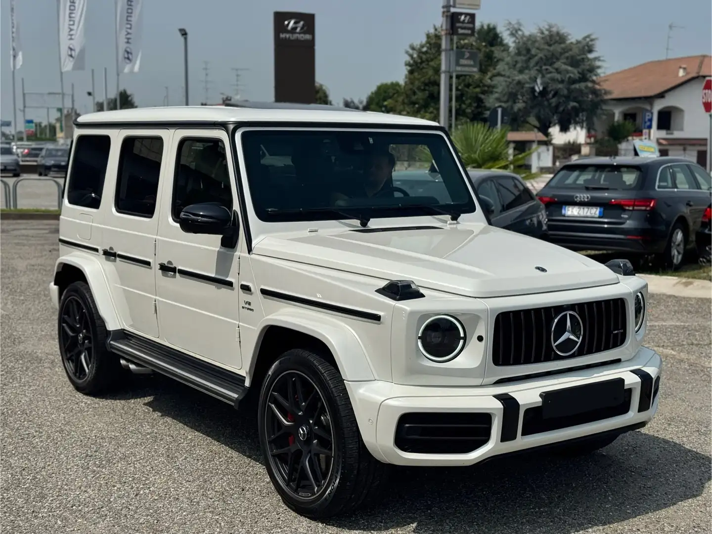 Mercedes-Benz G 63 AMG Premium Plus 585cv auto BIANCO PERLA GANCIO TRAINO Bianco - 2