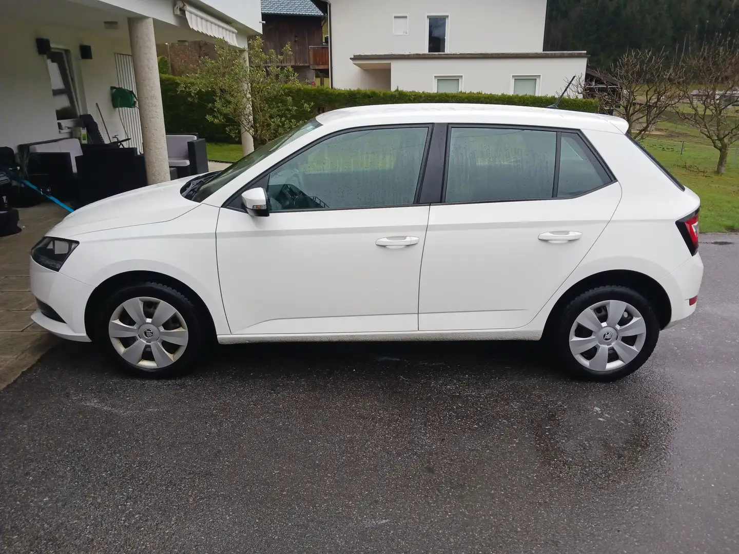 Skoda Fabia Fabia Active 1,0 Active Weiß - 2