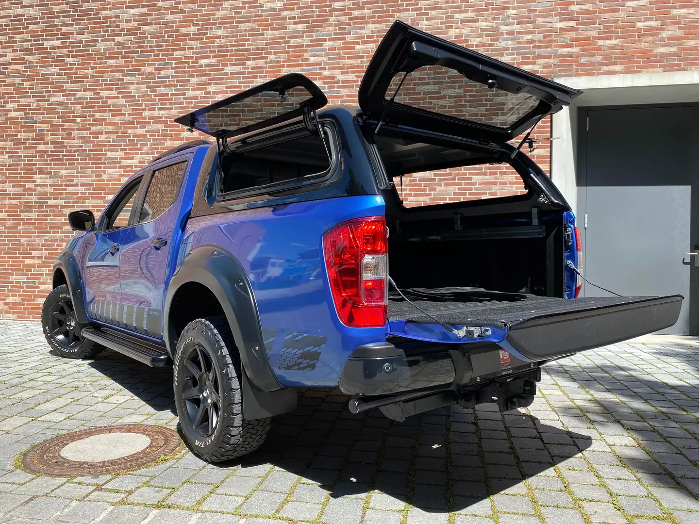 Nissan Navara N-Guard - HARDTOP & KRASSER OPTIK !! Blauw - 1