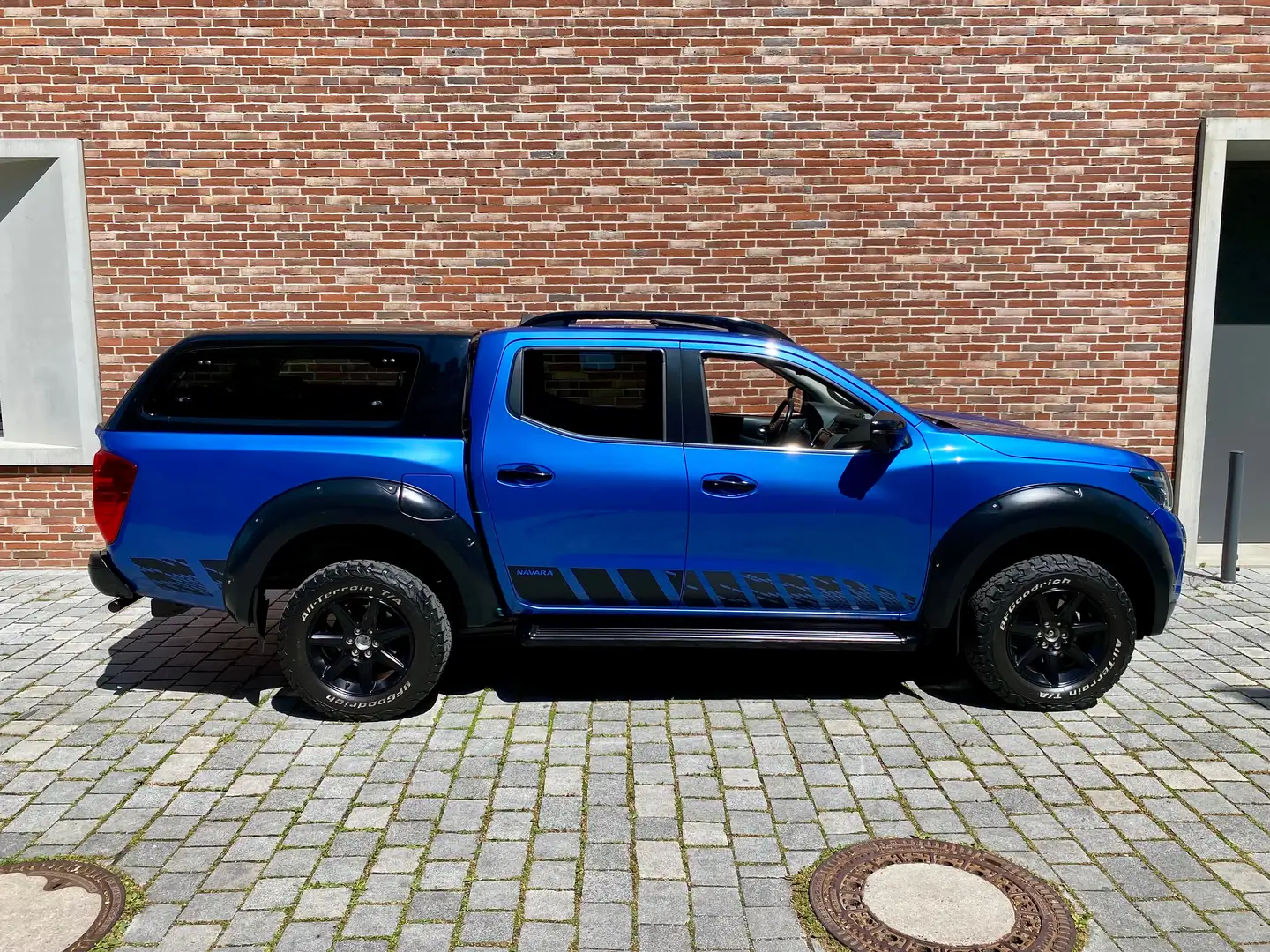 Nissan Navara N-Guard - HARDTOP & KRASSER OPTIK !! Azul - 2