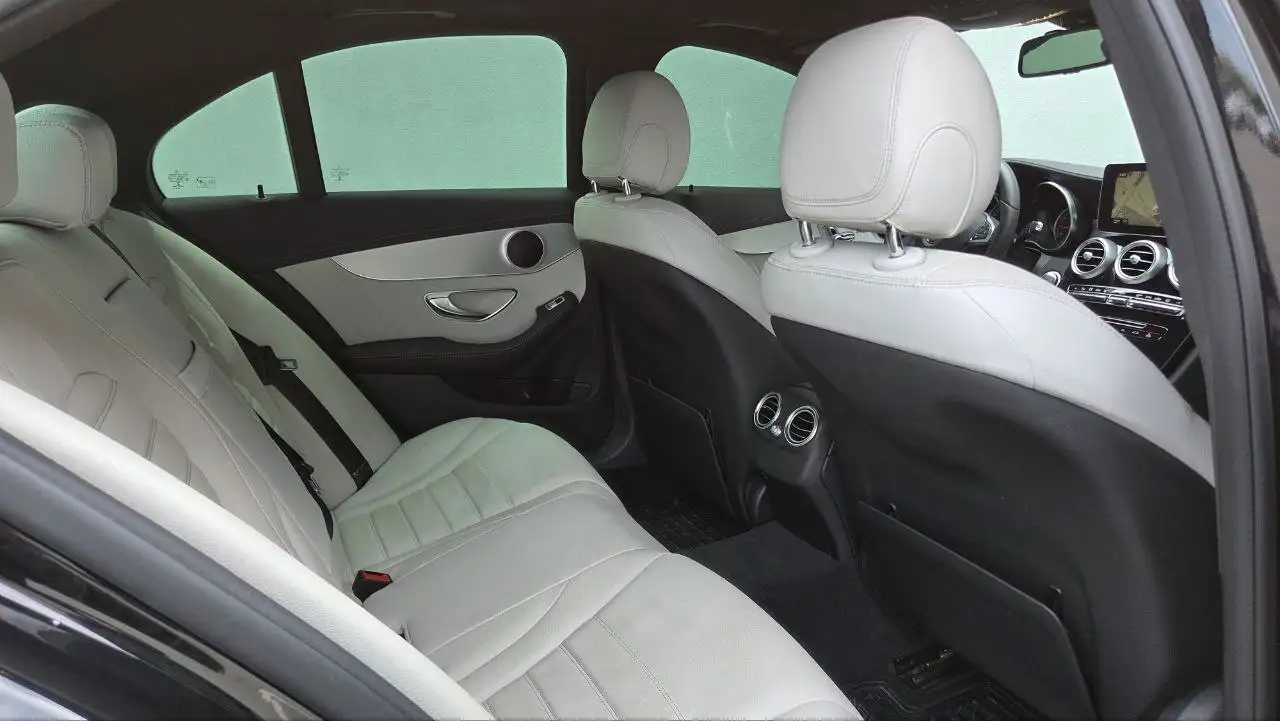 Mercedes-Benz C-Class photo Mercedes-Benz C-Class