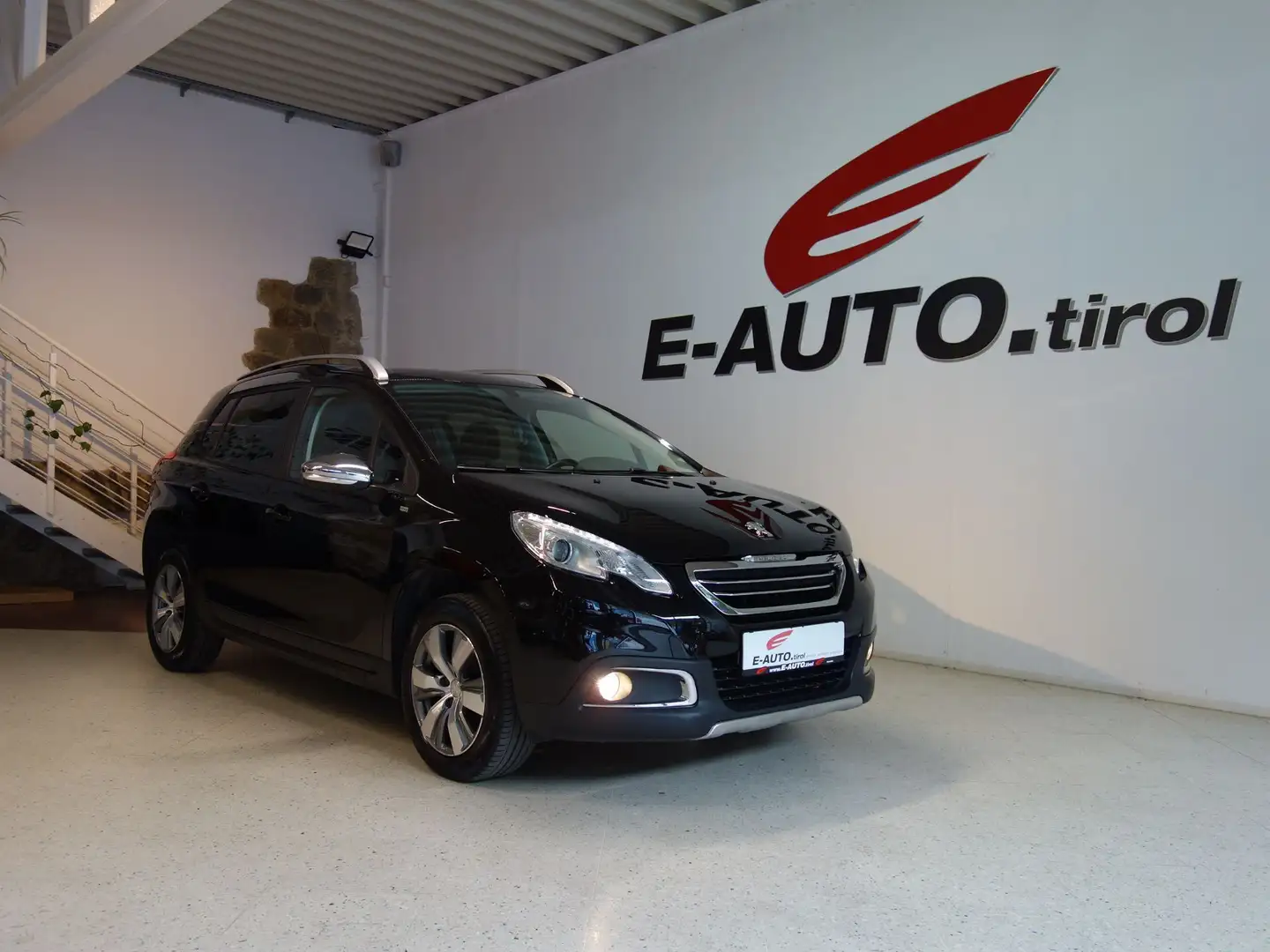 Peugeot 2008 BHDI Style *SITZHEIZUNG *SERVICEGEPFLEGT * Schwarz - 1