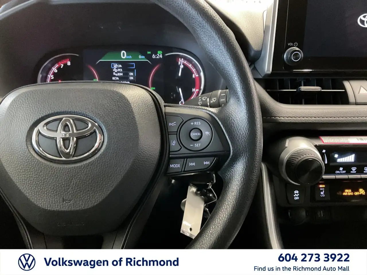 Toyota RAV 4 снимка Toyota RAV 4