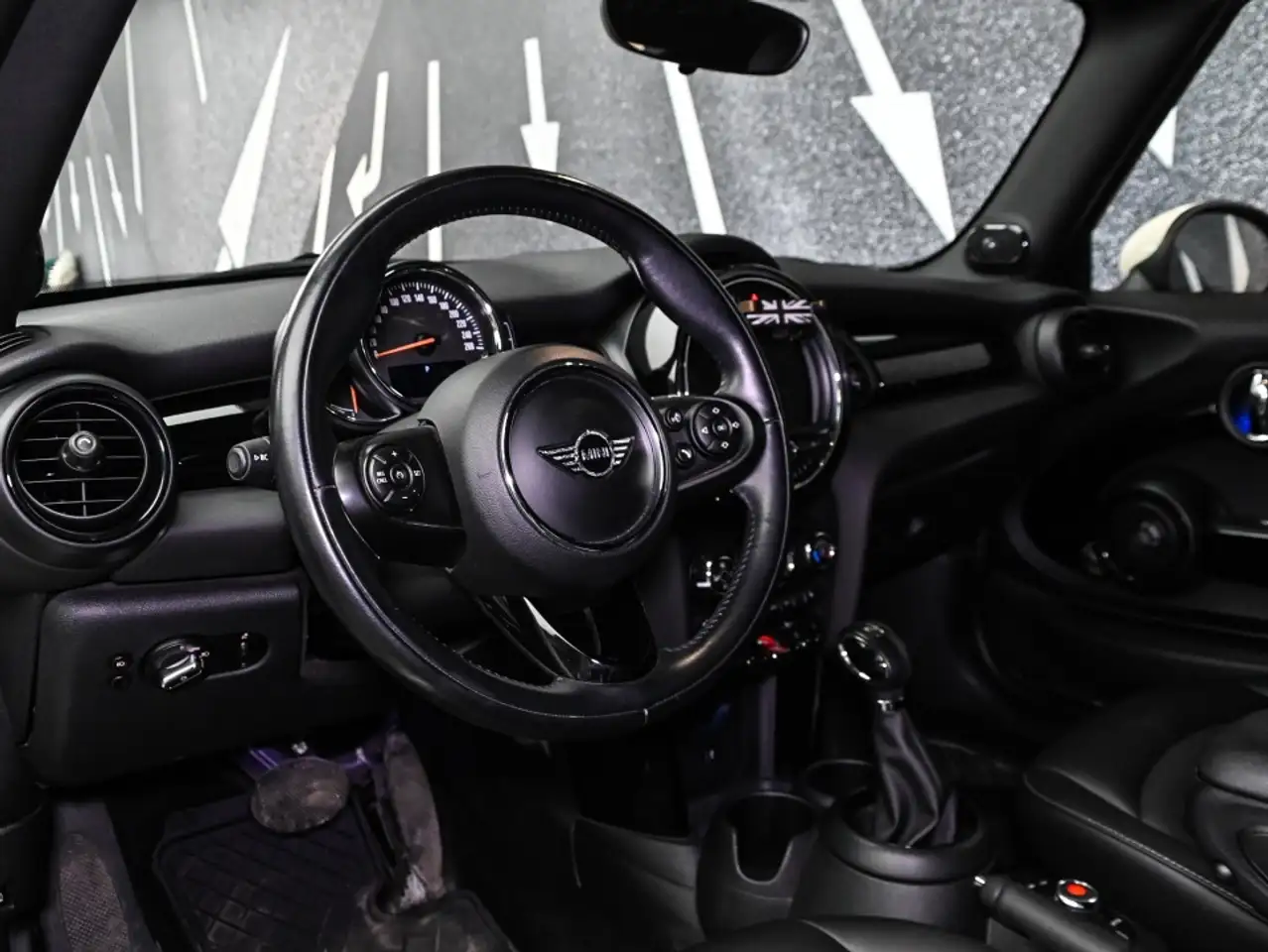 MINI Cooper Convertible снимка MINI Cooper Convertible