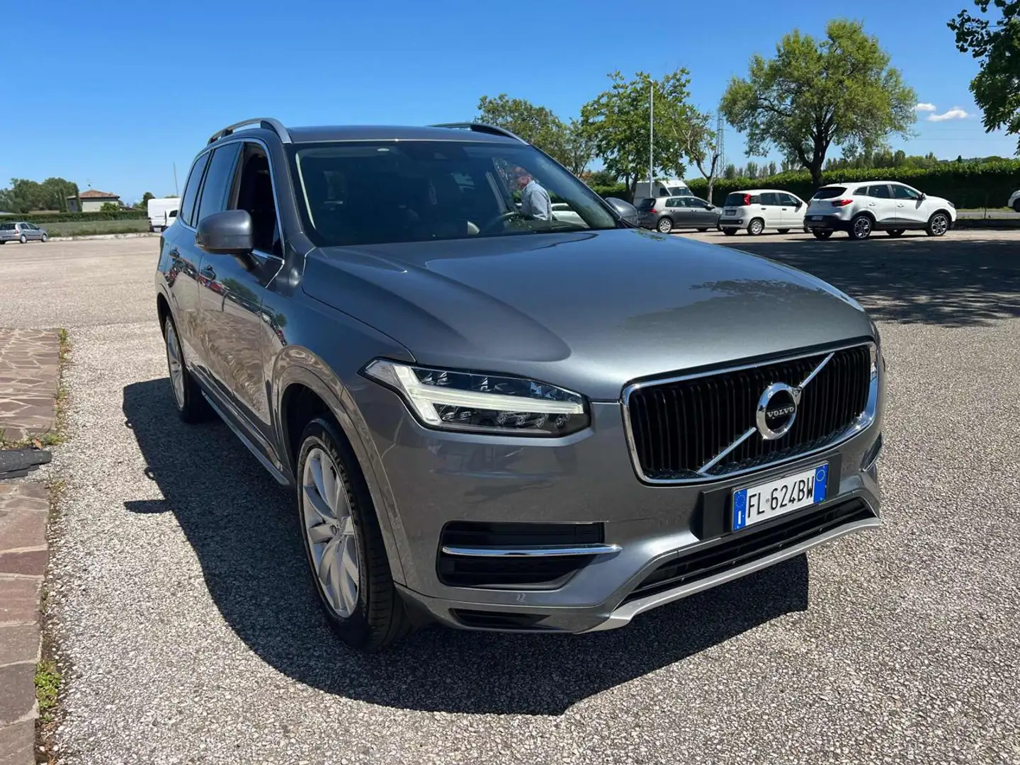 Volvo XC90 D4 Geartronic Inscription SOLO COMMERCIANTI Gris - 2