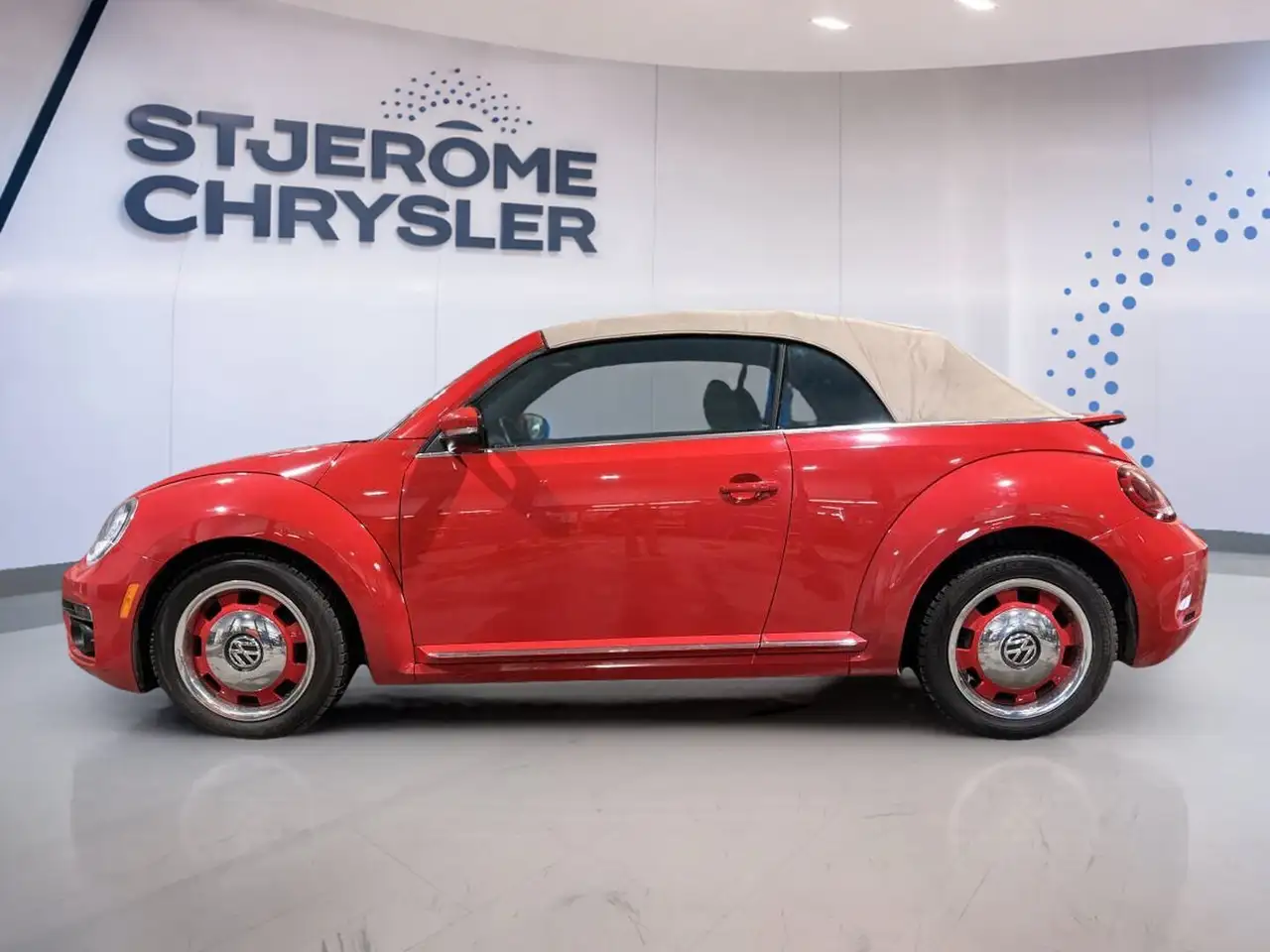 Volkswagen Beetle снимка Volkswagen Beetle