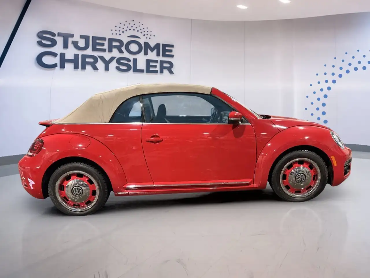 Volkswagen Beetle снимка Volkswagen Beetle