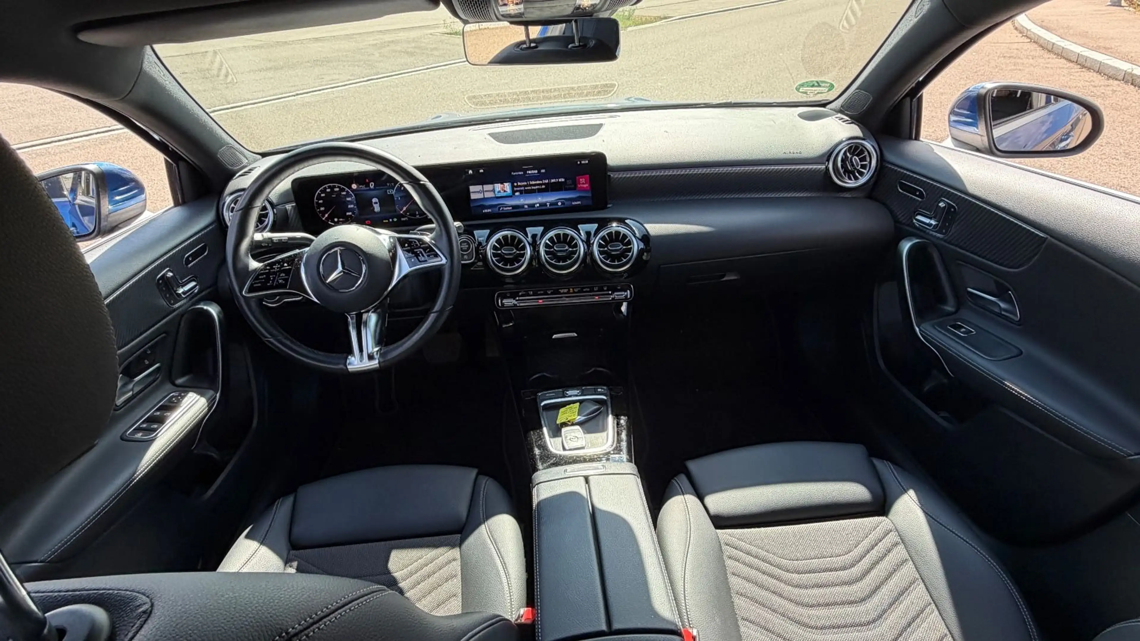 Mercedes-Benz A 200 d LED — photo 14
