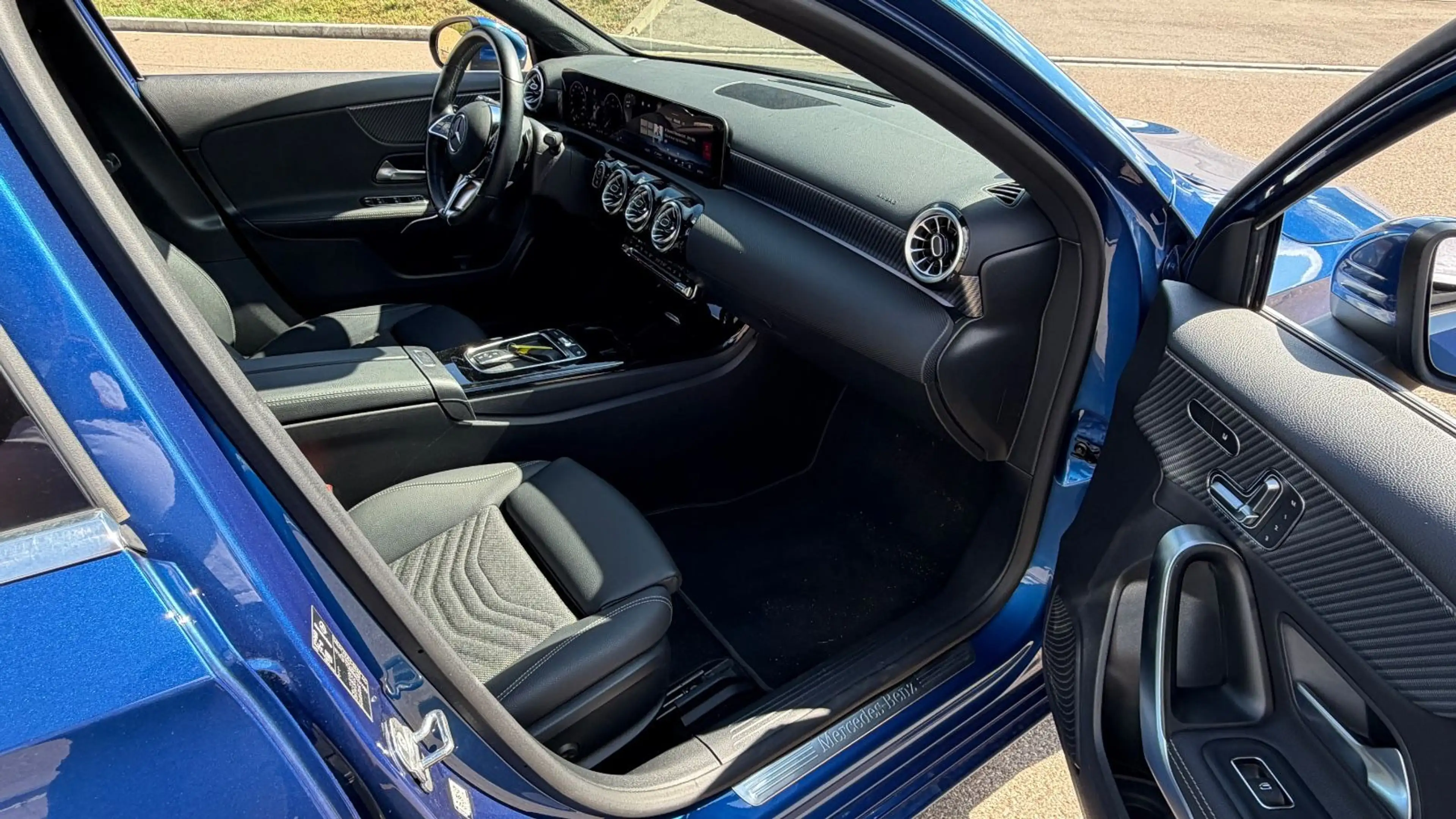 Mercedes-Benz A 200 d LED — photo 16