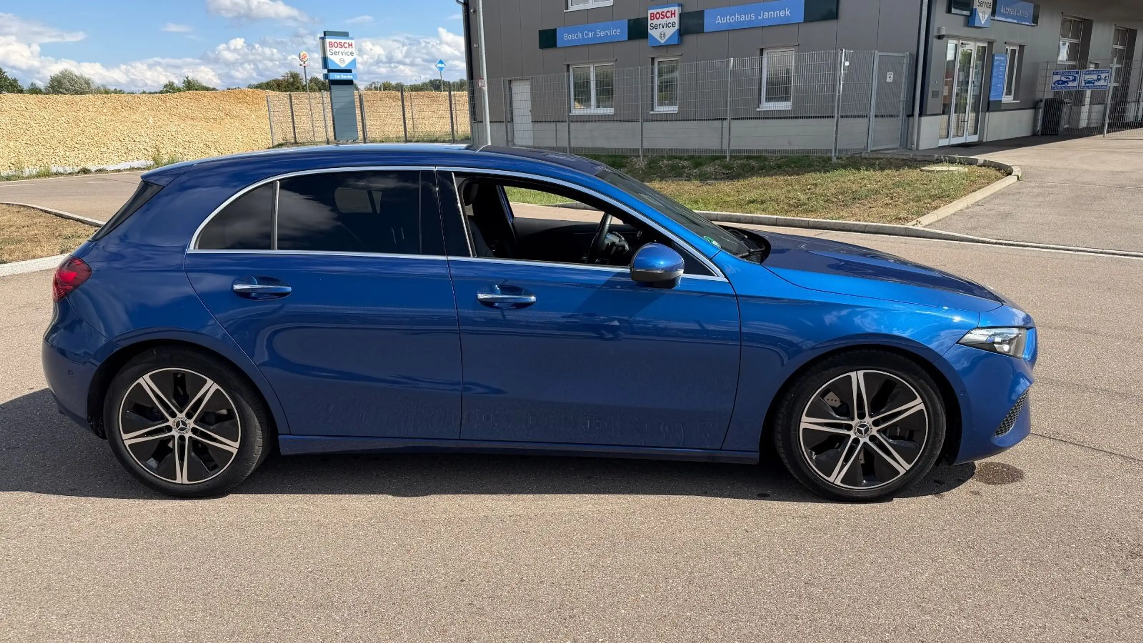 Mercedes-Benz A 200 d LED — photo 8