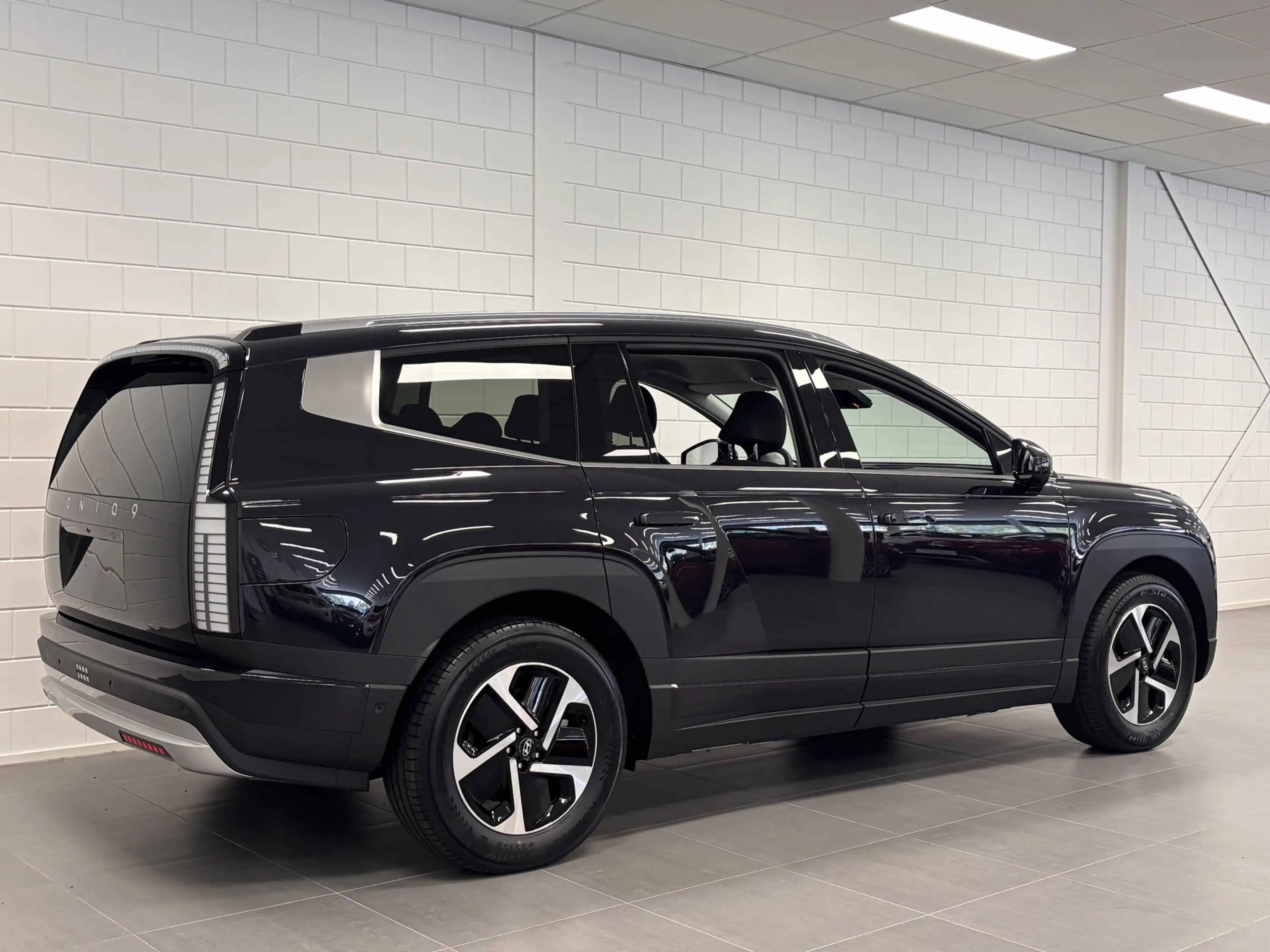 Hyundai IONIQ 9 Style 7p. 110.3 kWh Volledig Elektrisch met 620 KM — photo 11