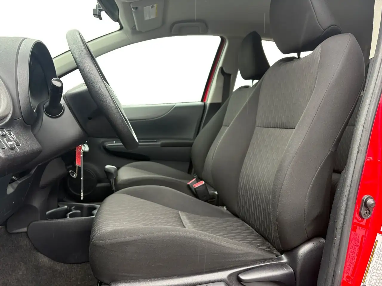 Toyota Yaris снимка Toyota Yaris