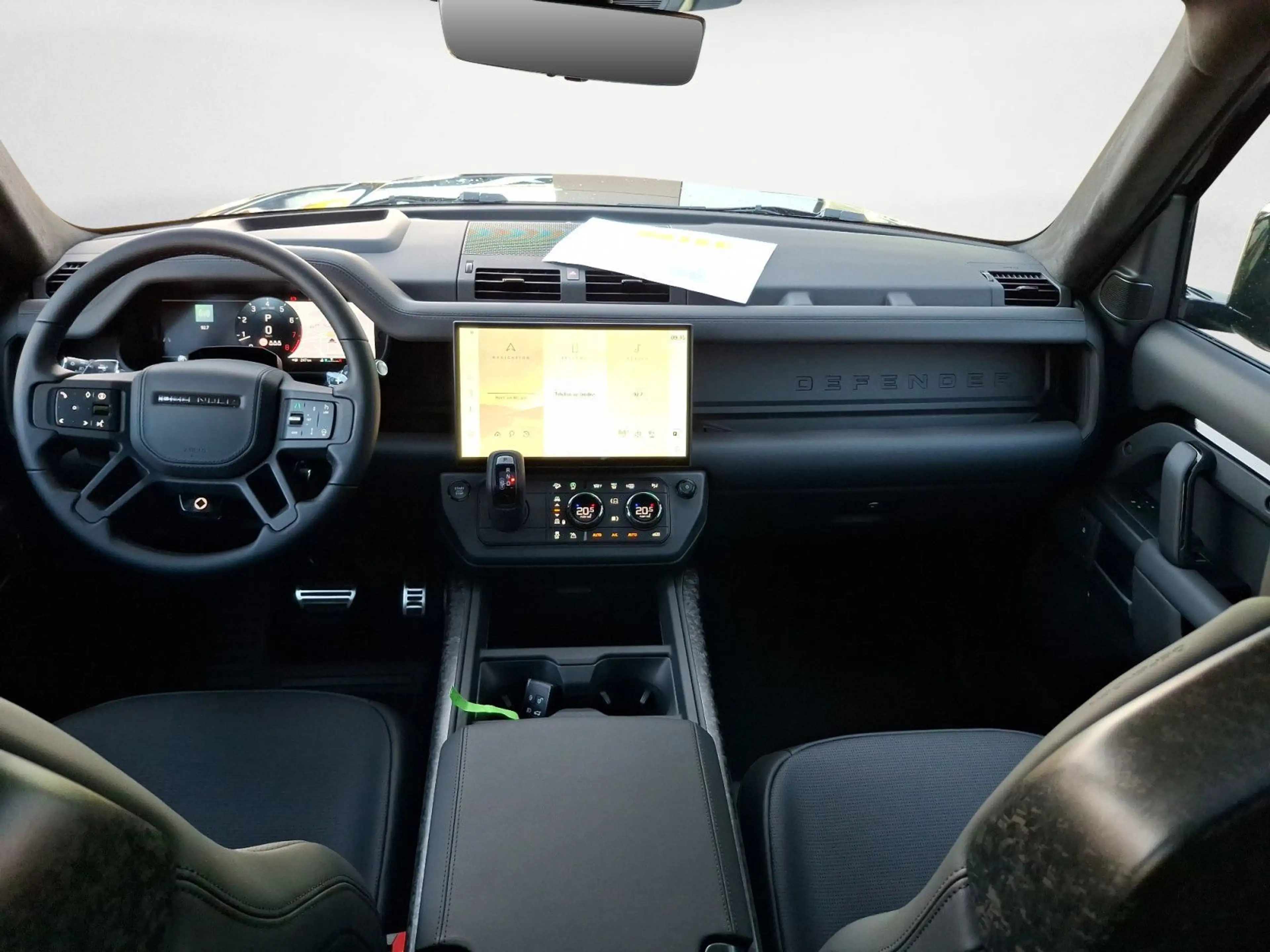 Land Rover Defender 110 P635 OCTA BLACK EDITION 20'AT RÄDER — photo 11