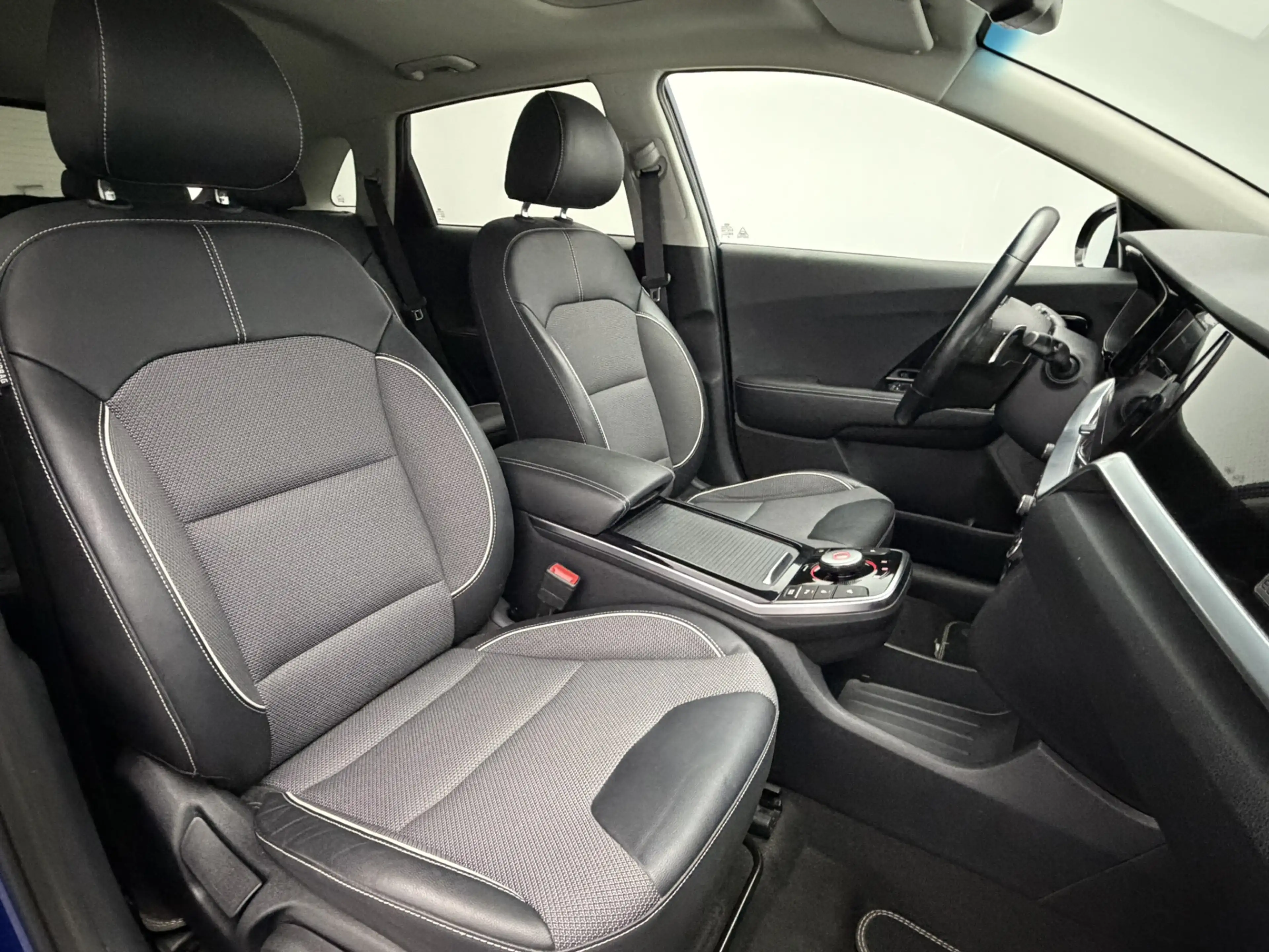 Kia e-Niro DynamicPlusLine 64 kWh SOH 97,1% | Schuif/Kantelda — photo 14