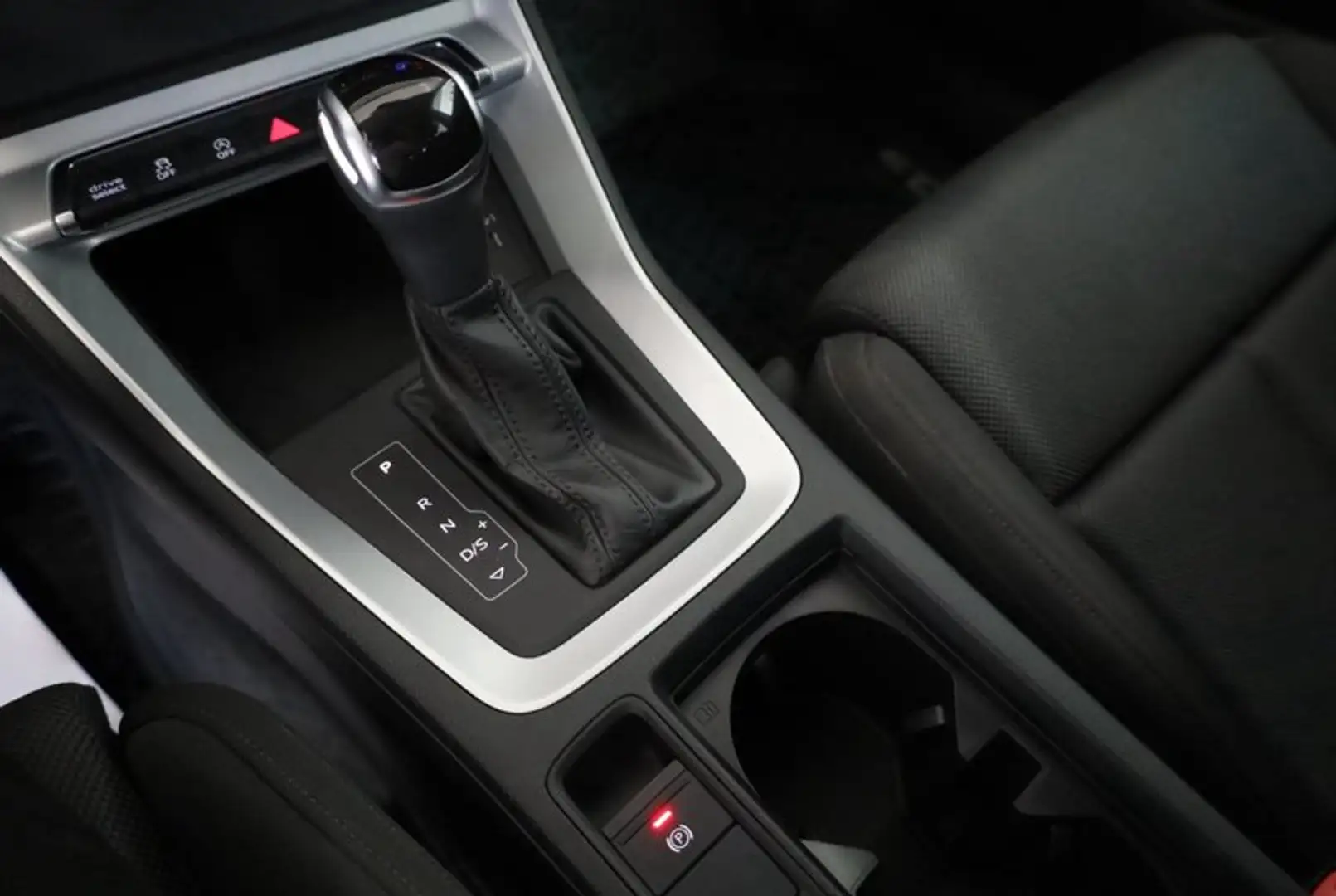 Audi Q3 35 TFSI advanced Anängerkpl.*Standheiz. Wit - 2