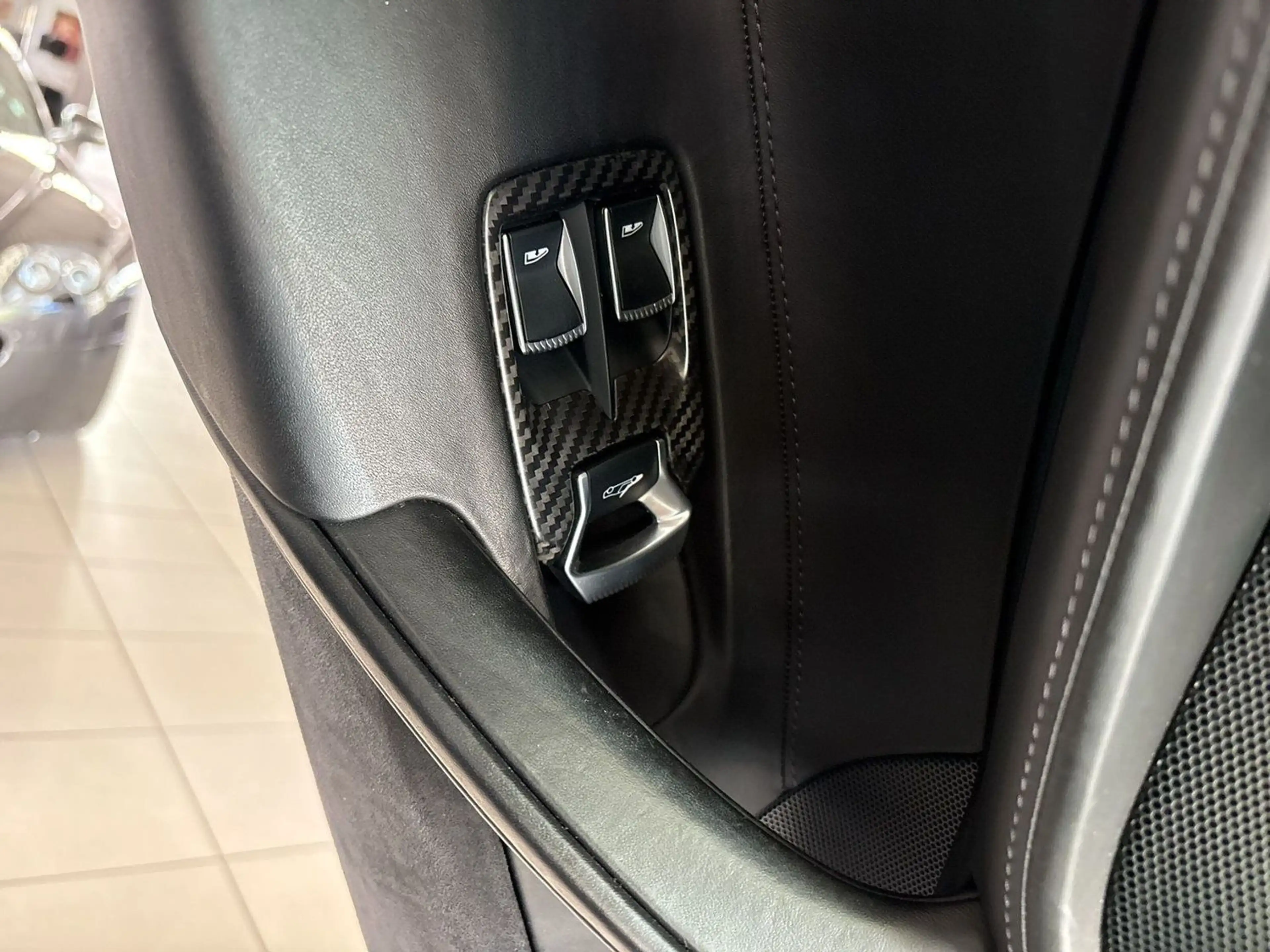 McLaren 720S GORILLA CARBON LIFT MSO SPORTS EXHAUST — photo 11