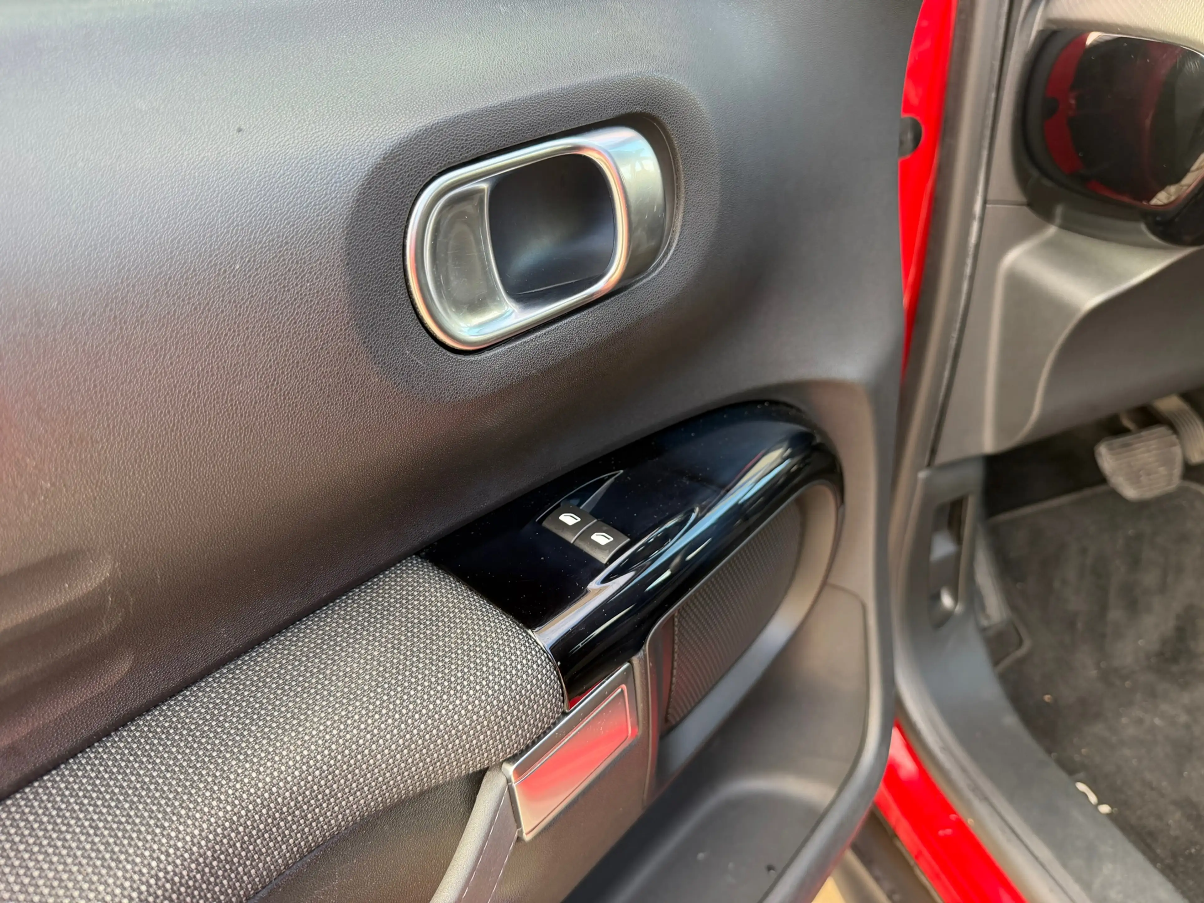 Citroen C4 Cactus 1.2 PureTech Shine — photo 15