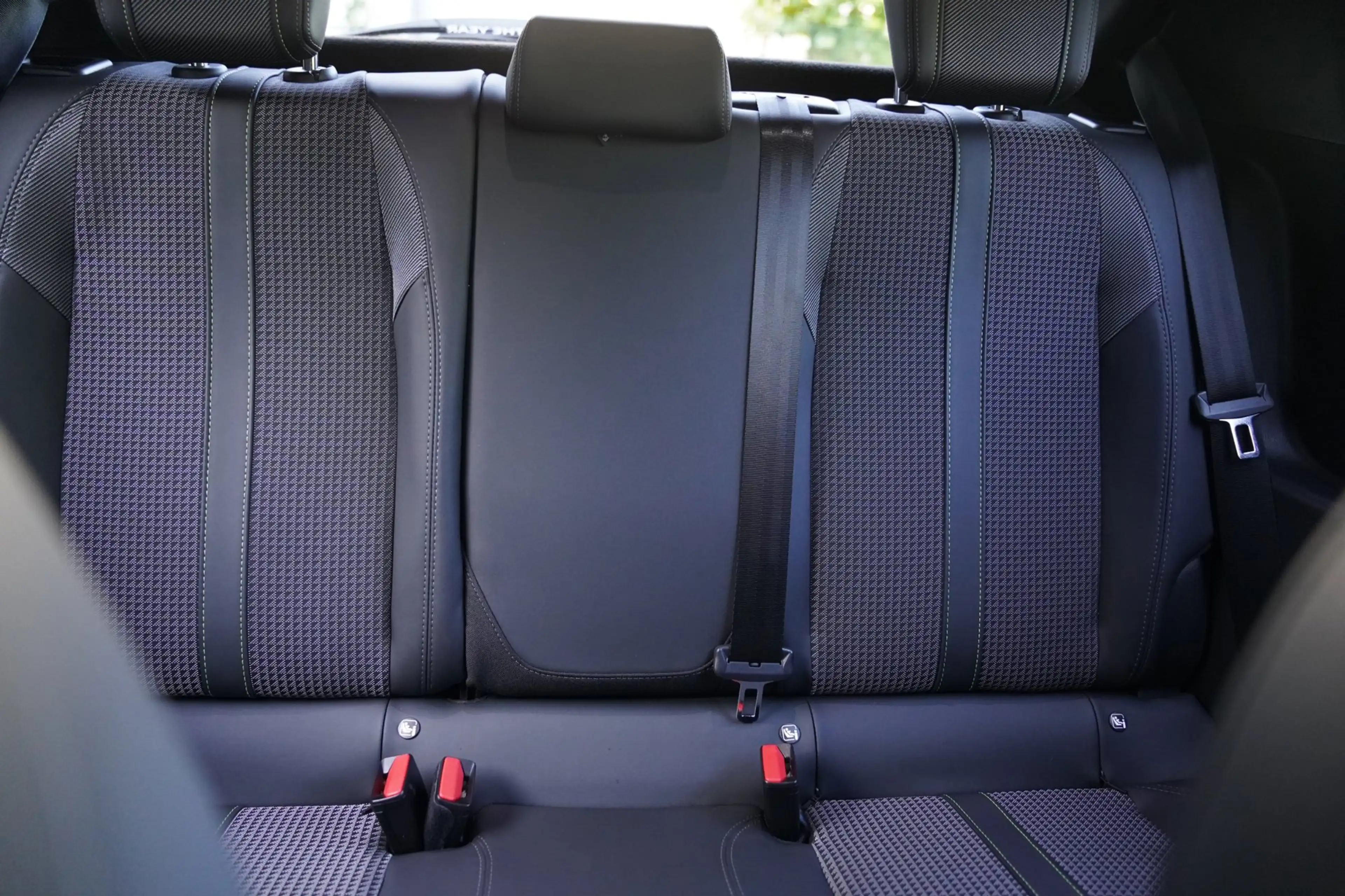 Peugeot 208 1.2 PureTech GT Pack | Prijs rijklaar incl. 12 mnd — photo 25