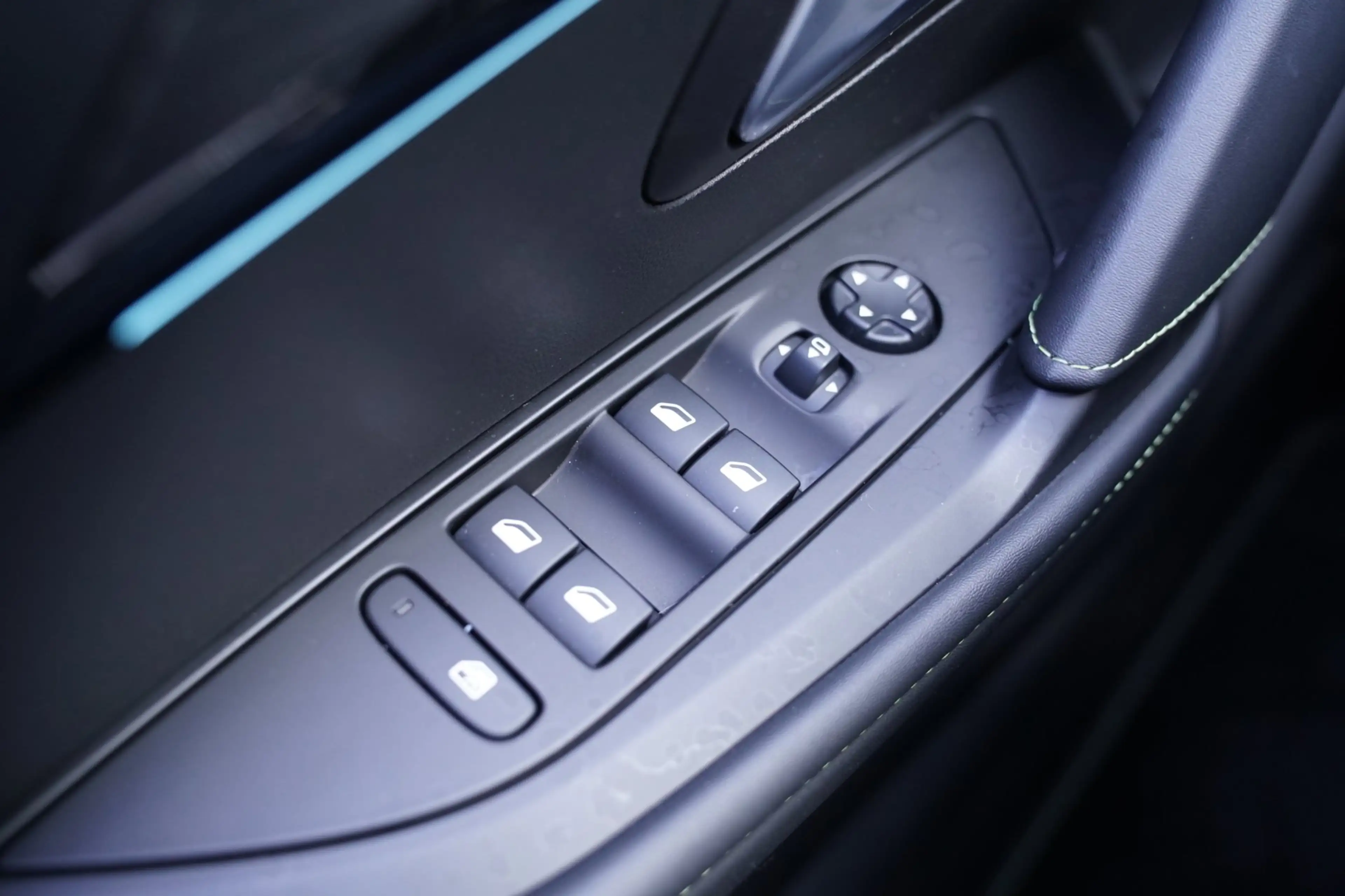 Peugeot 208 1.2 PureTech GT Pack | Prijs rijklaar incl. 12 mnd — photo 43