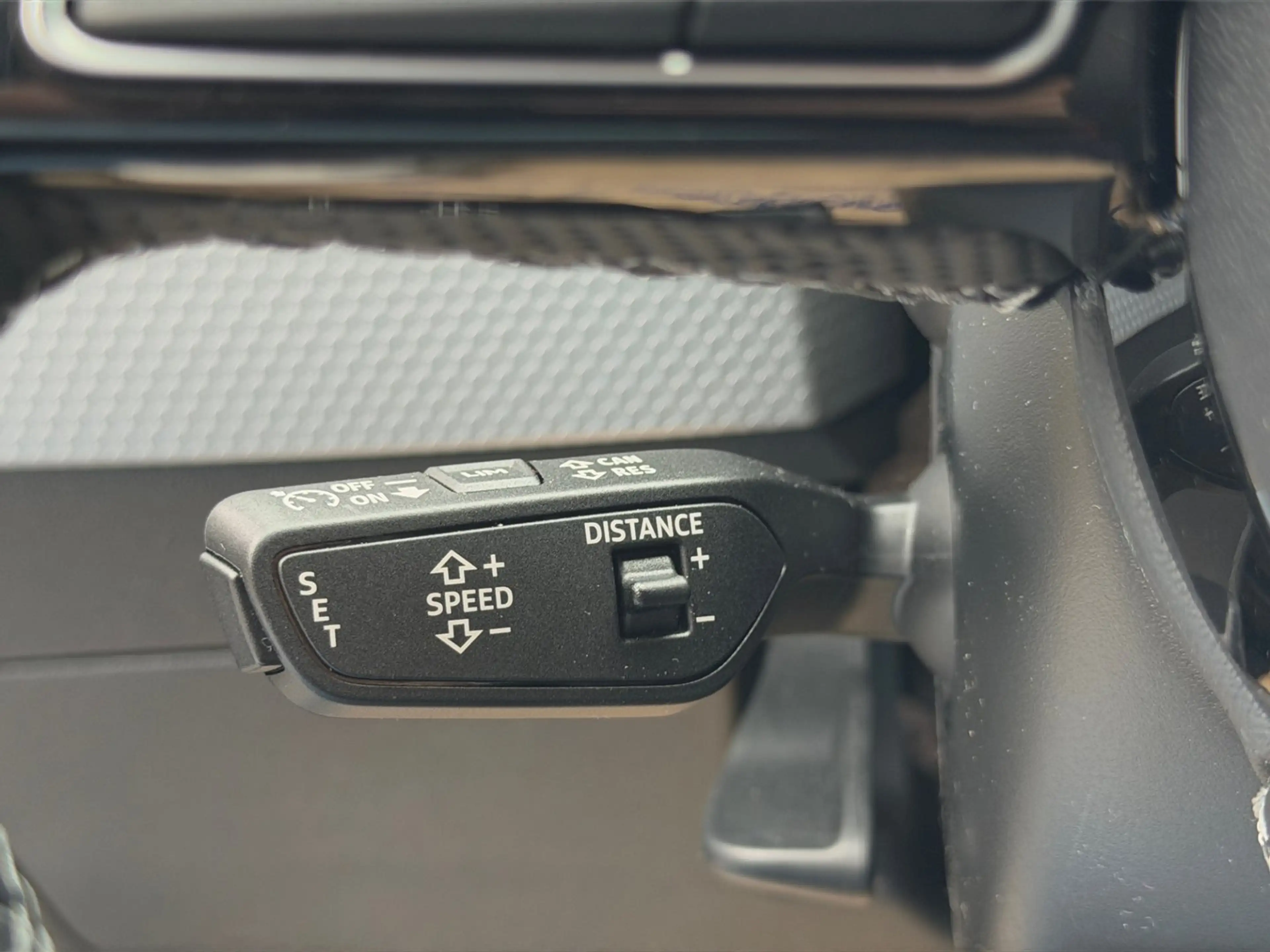 Audi A1 30 TFSI intense — photo 17