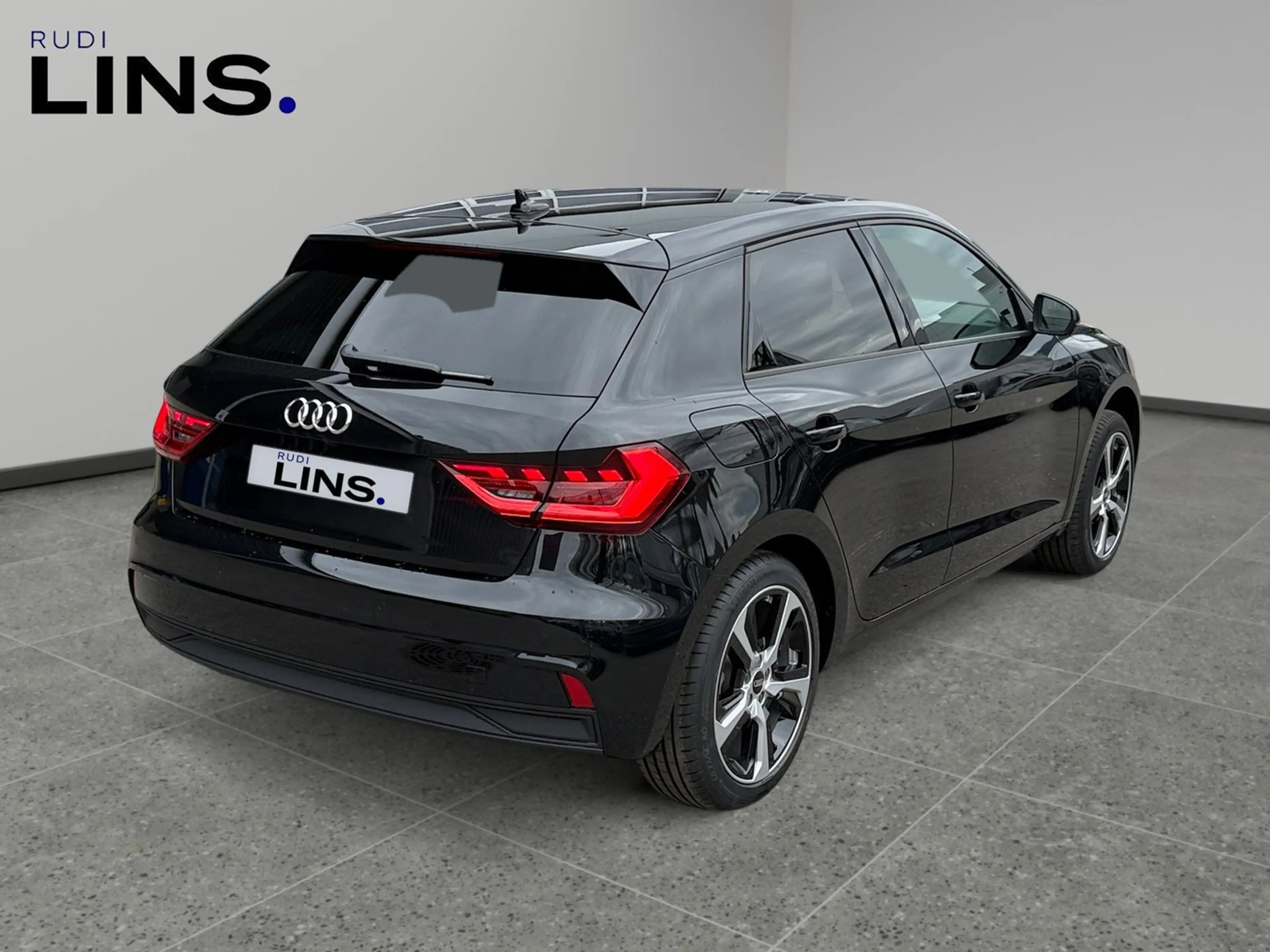 Audi A1 30 TFSI intense — photo 5