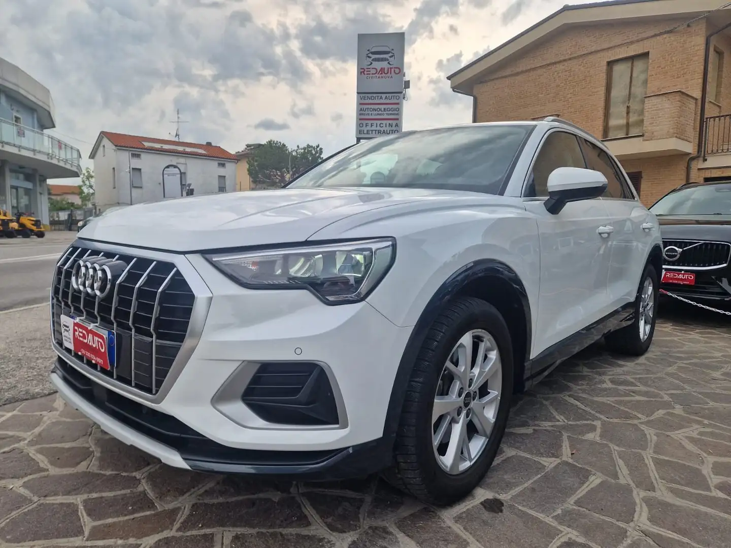 Audi Q3 Q3 40 2.0 tdi Business Adv. quattro 200cv s-tronic Weiß - 1