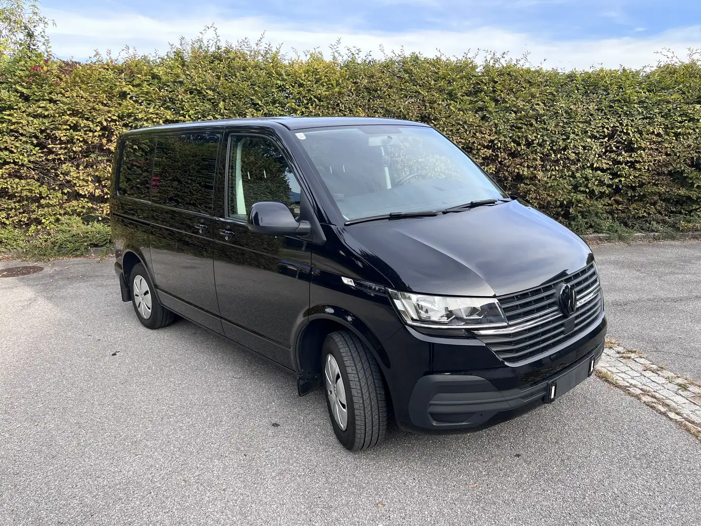Volkswagen T6 Transporter T6.1 Doka Kastenwagen KR 2,0 TDI Schwarz - 2