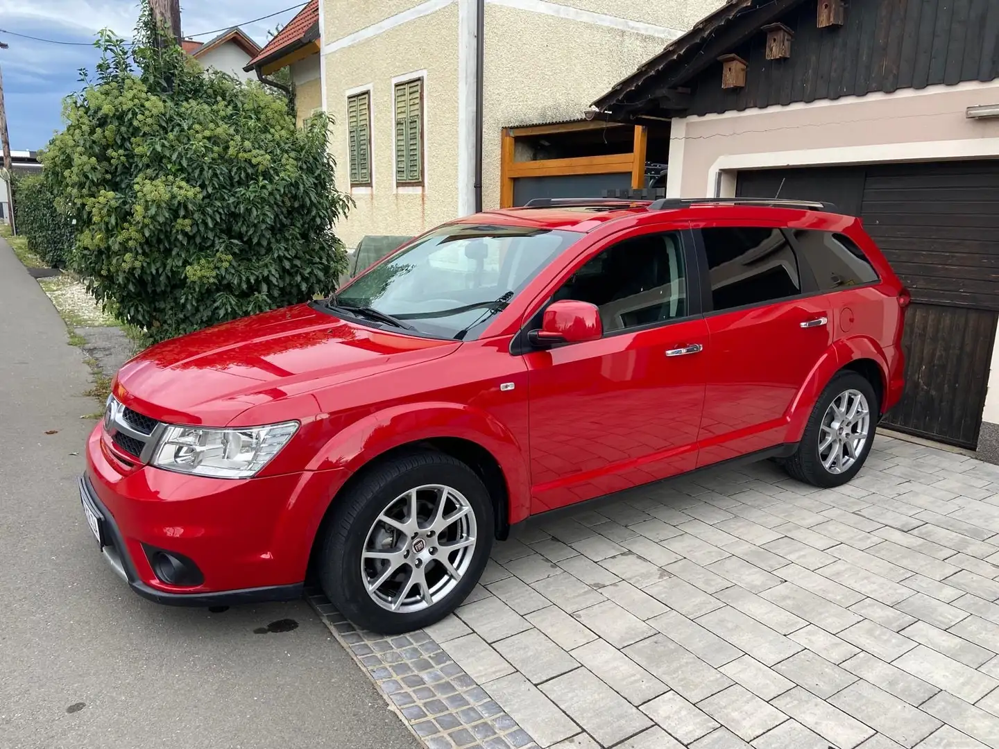Fiat Freemont Freemont 2,0 Multijet II 170 Lounge AWD Aut. Lounge Rot - 1