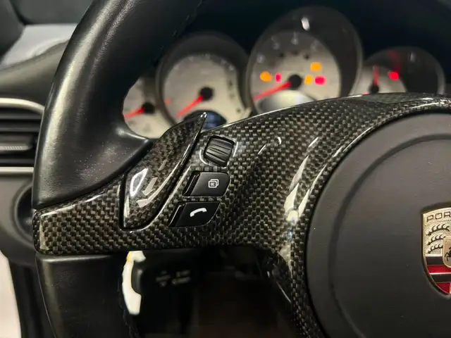Porsche 911 view 15