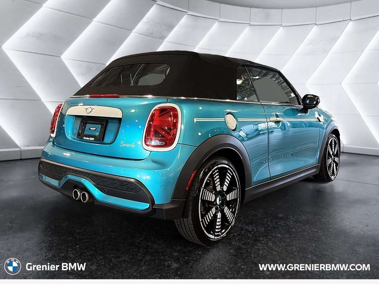 2024 MINI Convertible Cooper S Seaside Edition / Seaside Edition — снимка 1