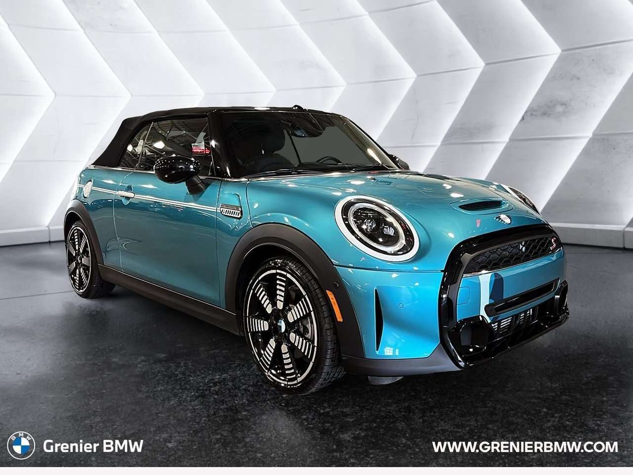 2024 MINI Convertible Cooper S Seaside Edition / Seaside Edition