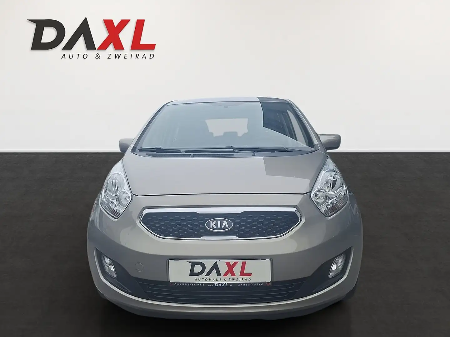 Kia Venga 1,6 CVVT Motion Aut. *prompt* Silber - 2