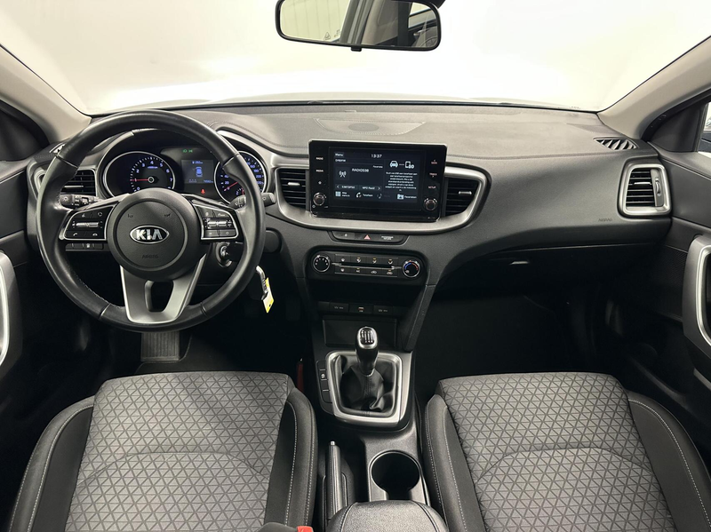 Kia XCeed 1.0 T-GDi ComfortLine CAMERA CARPLAY NAVI CRUISE E — photo 2