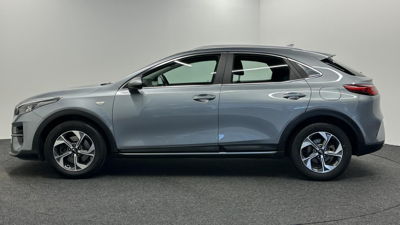 Kia XCeed 1.0 T-GDi ComfortLine CAMERA CARPLAY NAVI CRUISE E — photo 8