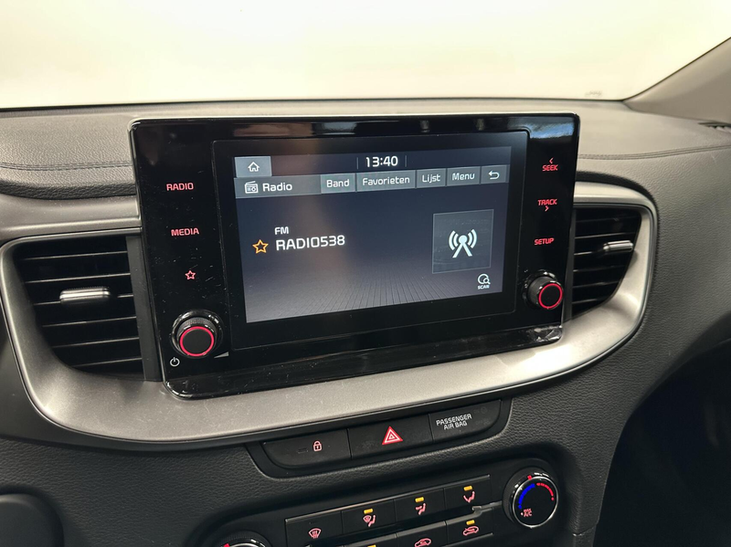 Kia XCeed 1.0 T-GDi ComfortLine CAMERA CARPLAY NAVI CRUISE E — photo 29