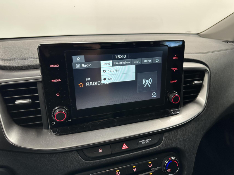 Kia XCeed 1.0 T-GDi ComfortLine CAMERA CARPLAY NAVI CRUISE E — photo 33