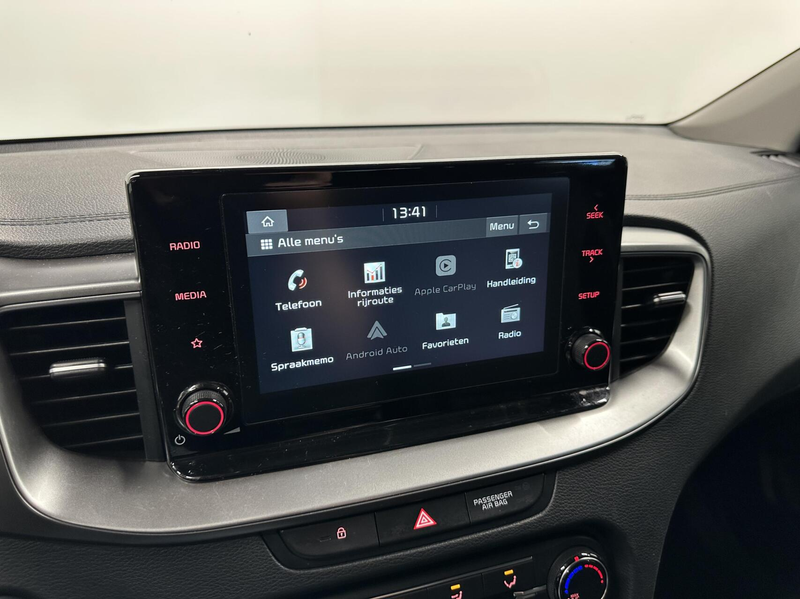 Kia XCeed 1.0 T-GDi ComfortLine CAMERA CARPLAY NAVI CRUISE E — photo 31