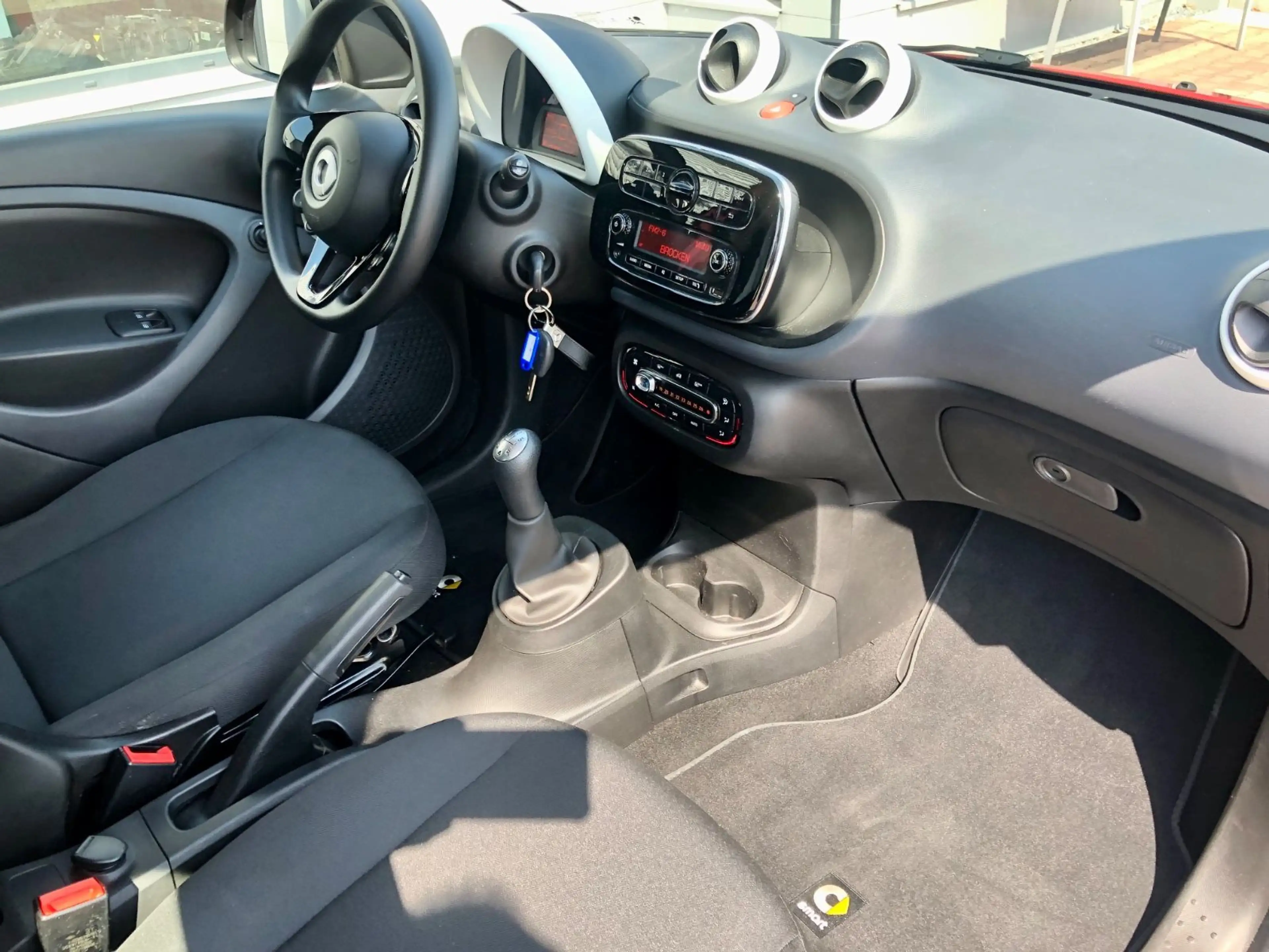 smart forFour forfour Basis 52kW — photo 12
