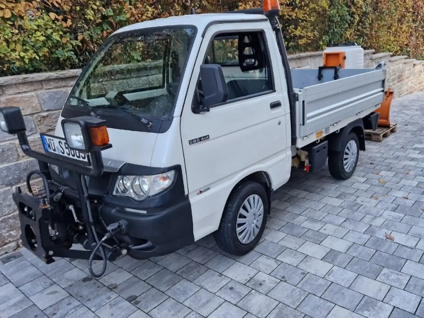 Piaggio Porter Winterdienstfahrzeug 4x4 Weiß - 1