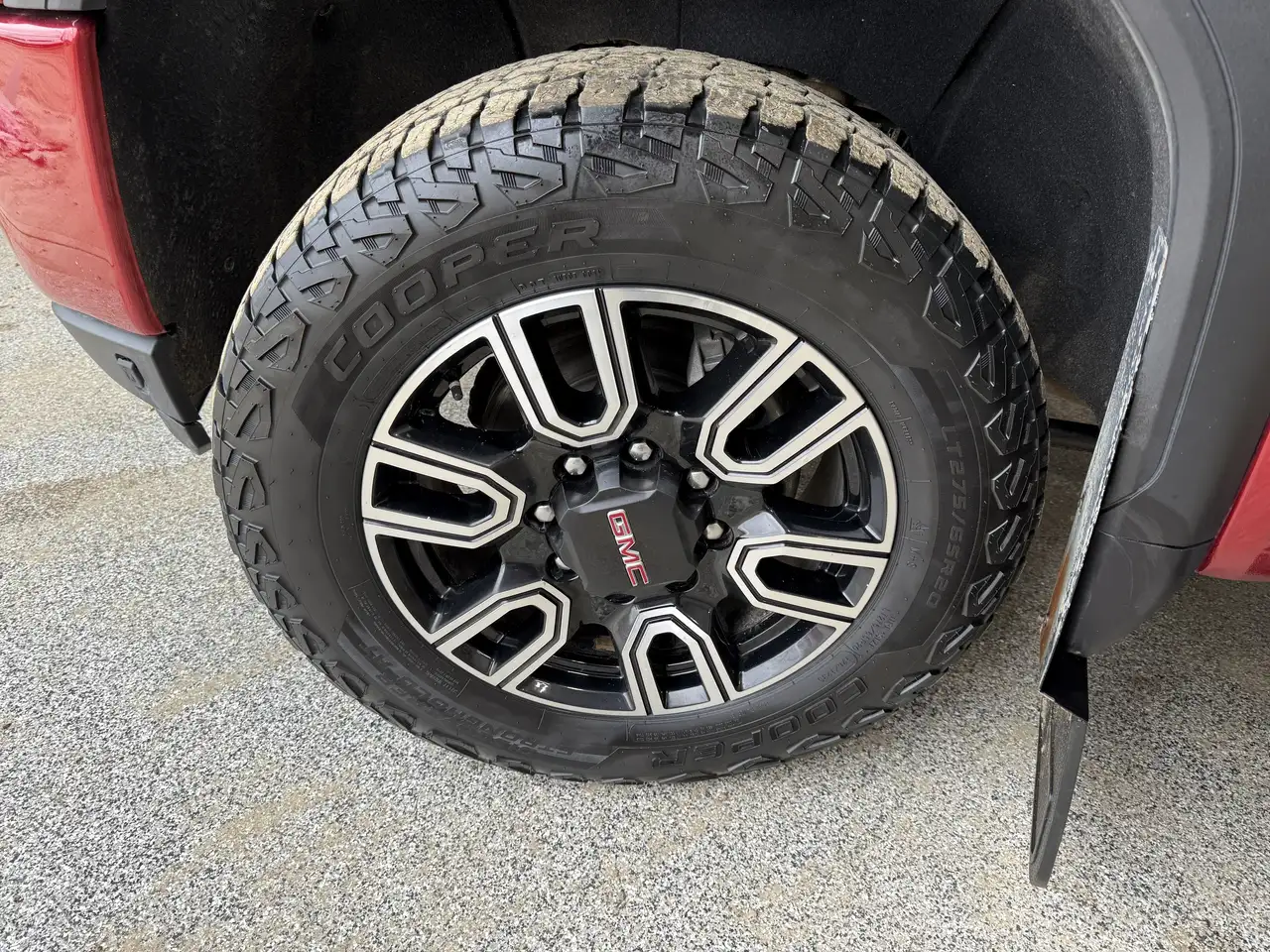 GMC Sierra 3500HD снимка GMC Sierra 3500HD