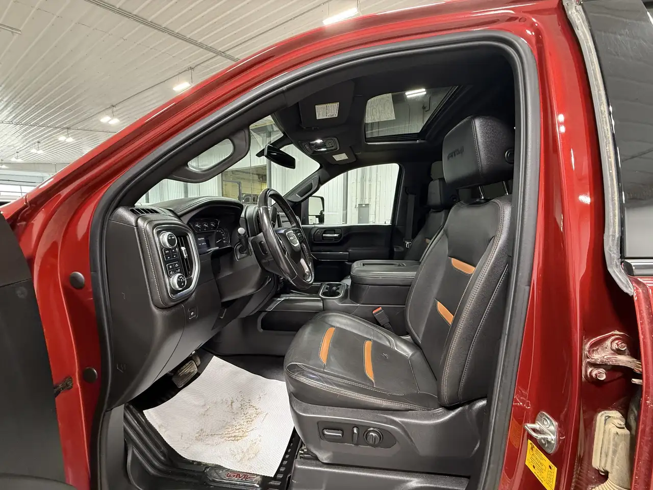 GMC Sierra 3500HD снимка GMC Sierra 3500HD