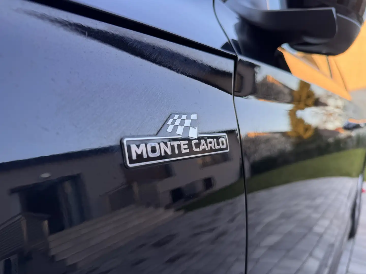 Skoda Kamiq 1,0 TSI Monte Carlo DSG - 2