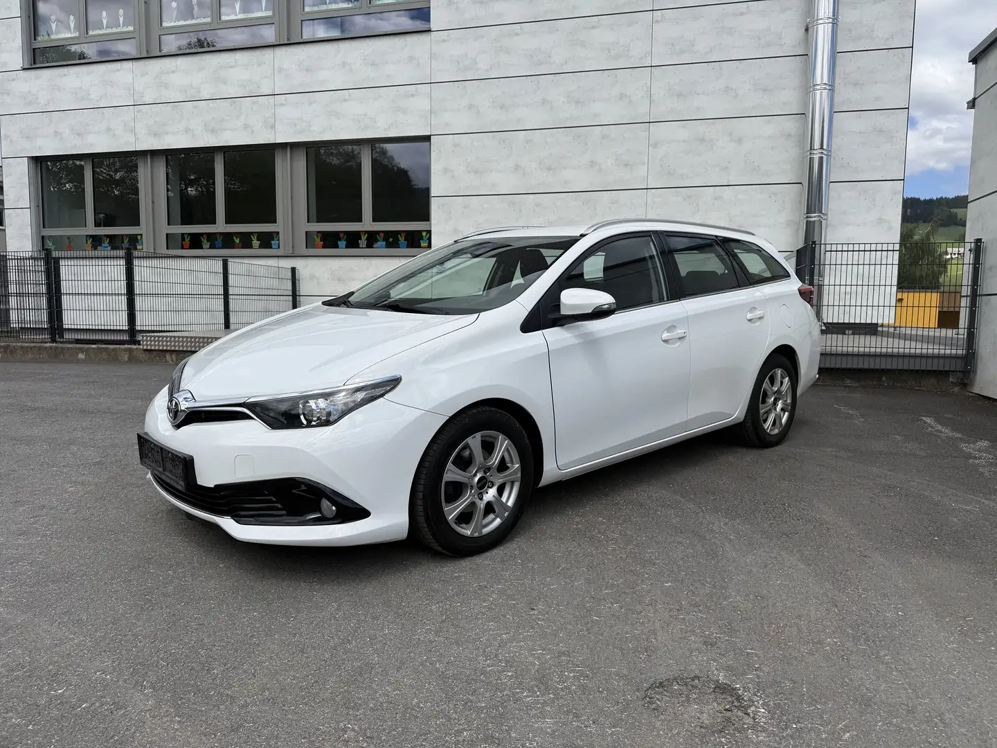 Toyota Auris TS 1,33 dVVT-i Active - 2