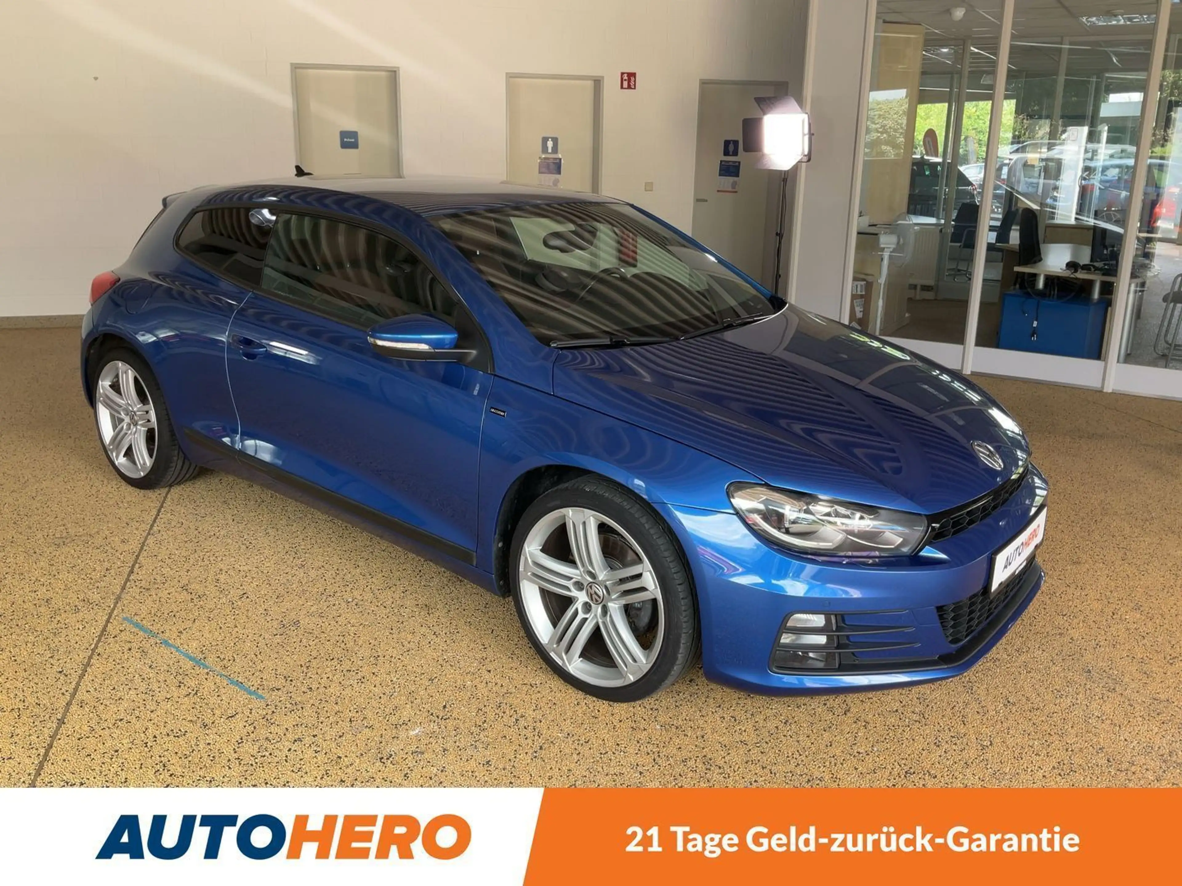 Volkswagen Scirocco 2.0 TSI Allstar BMT Aut.*NAVI*BI-XENON*TEMPO*CAM* — photo 8