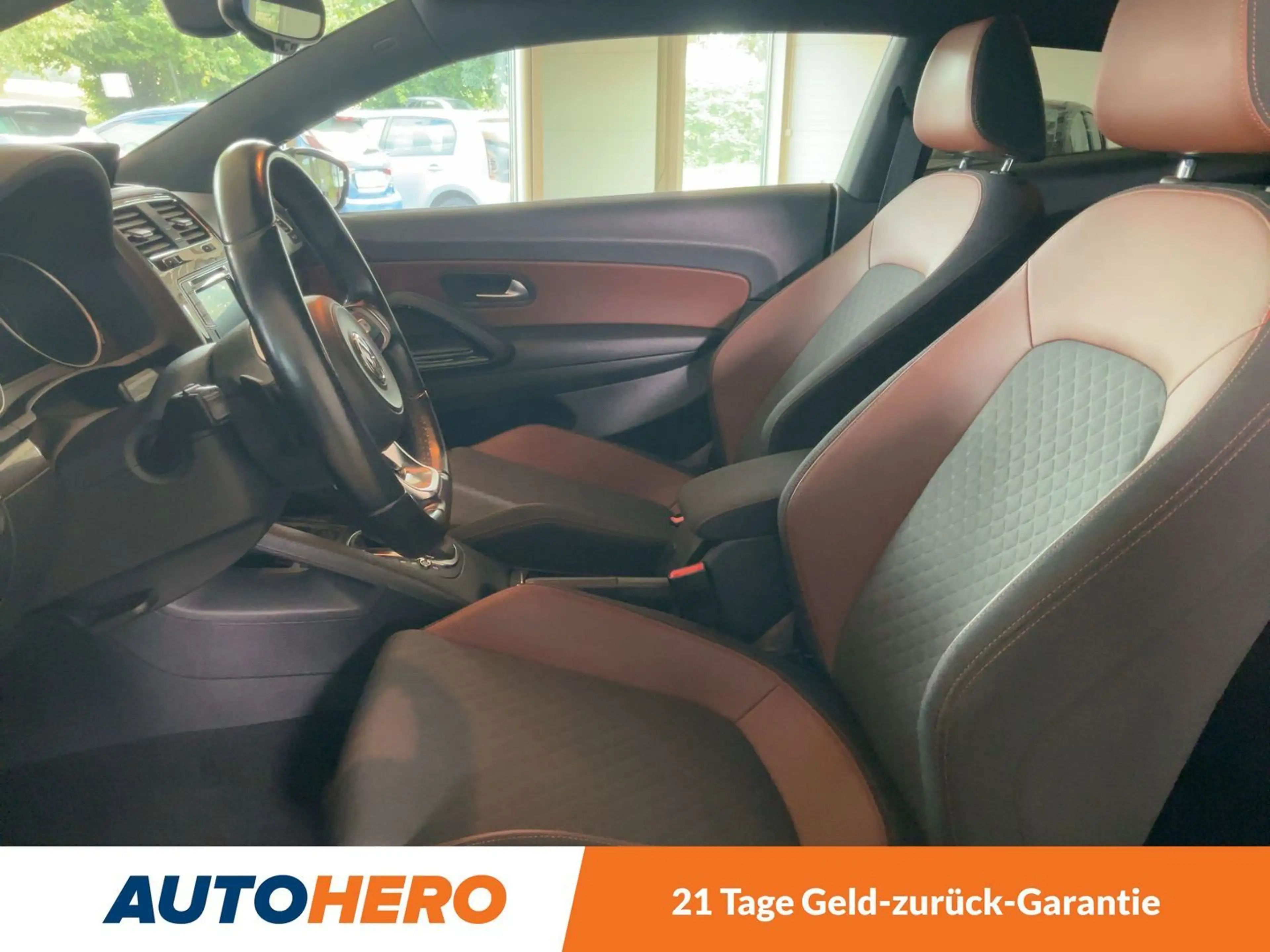 Volkswagen Scirocco 2.0 TSI Allstar BMT Aut.*NAVI*BI-XENON*TEMPO*CAM* — photo 10