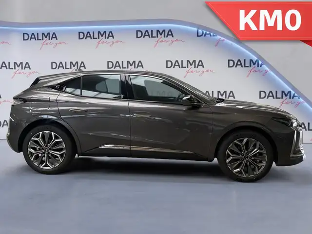 DS Automobiles DS 4 view 6